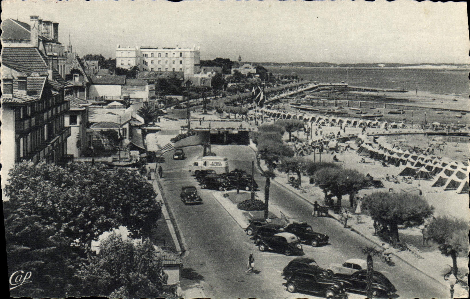 MODERN CARD Arcachon Dimensions Money Walk at the seaside and the Beach