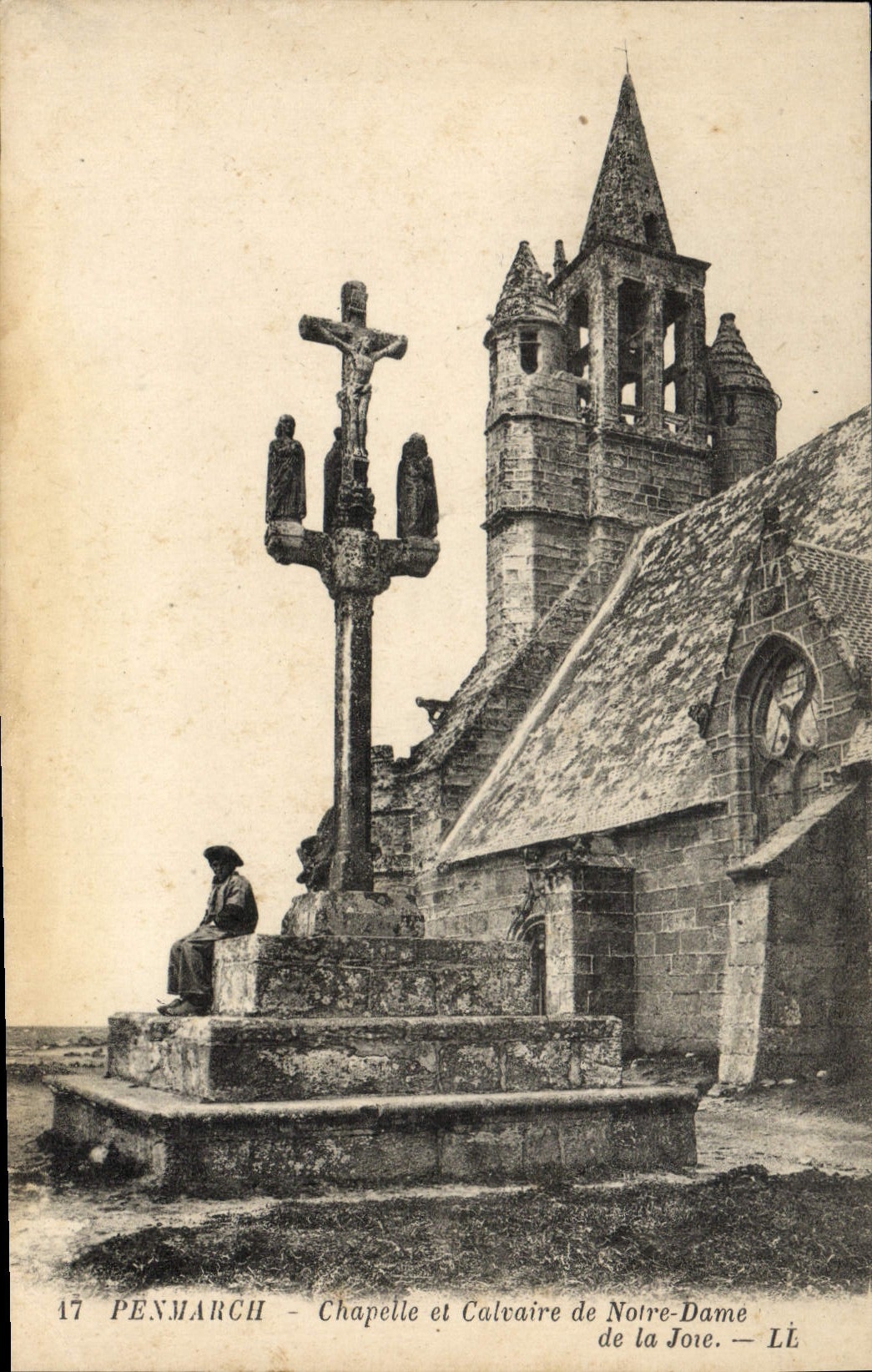 VINTAGE POSTCARD Penmarch Vault and Calvaire of Notre Dame of the Joy