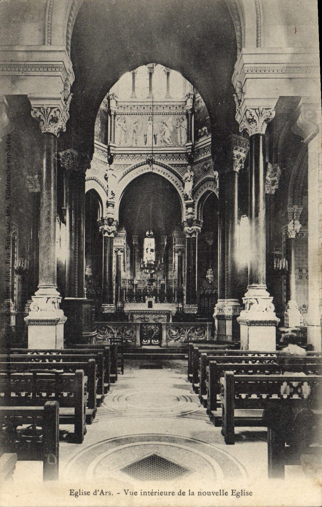 CPA Eglise d'Ars Vue Interieure de la Nouvelle Eglise