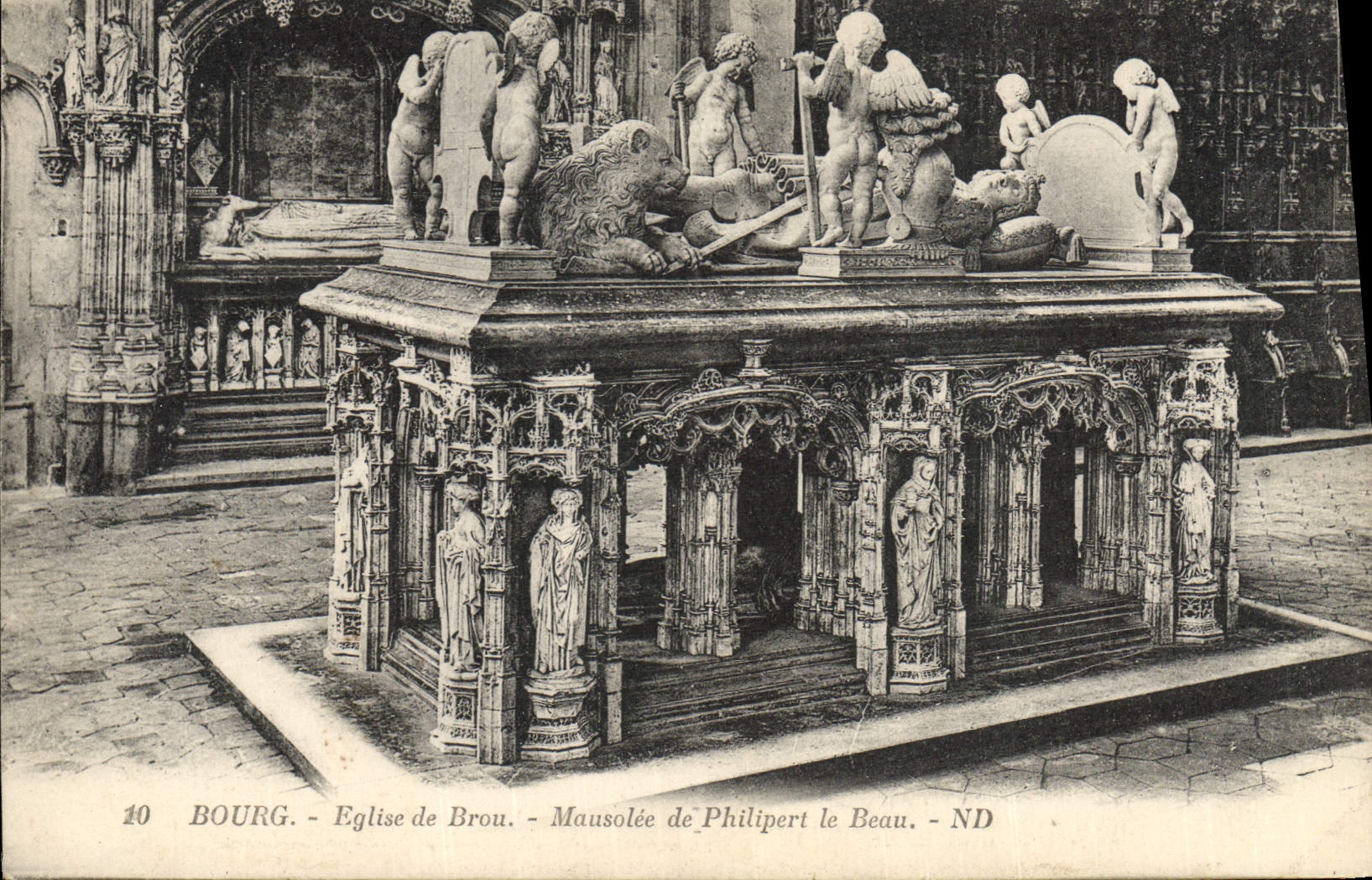 VINTAGE POSTCARD Borough Church Of Husks Mausoleum of Philipert Beautiful