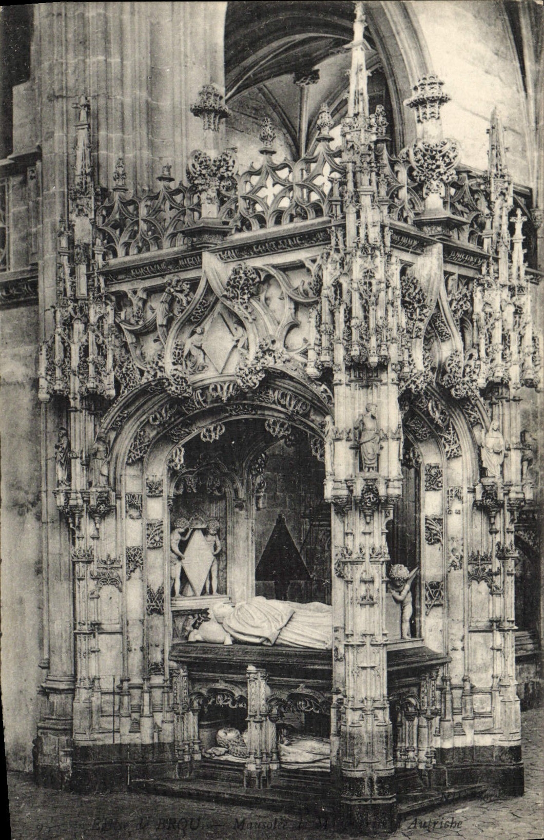 CPA Bourg Eglise de Brou Mausolee