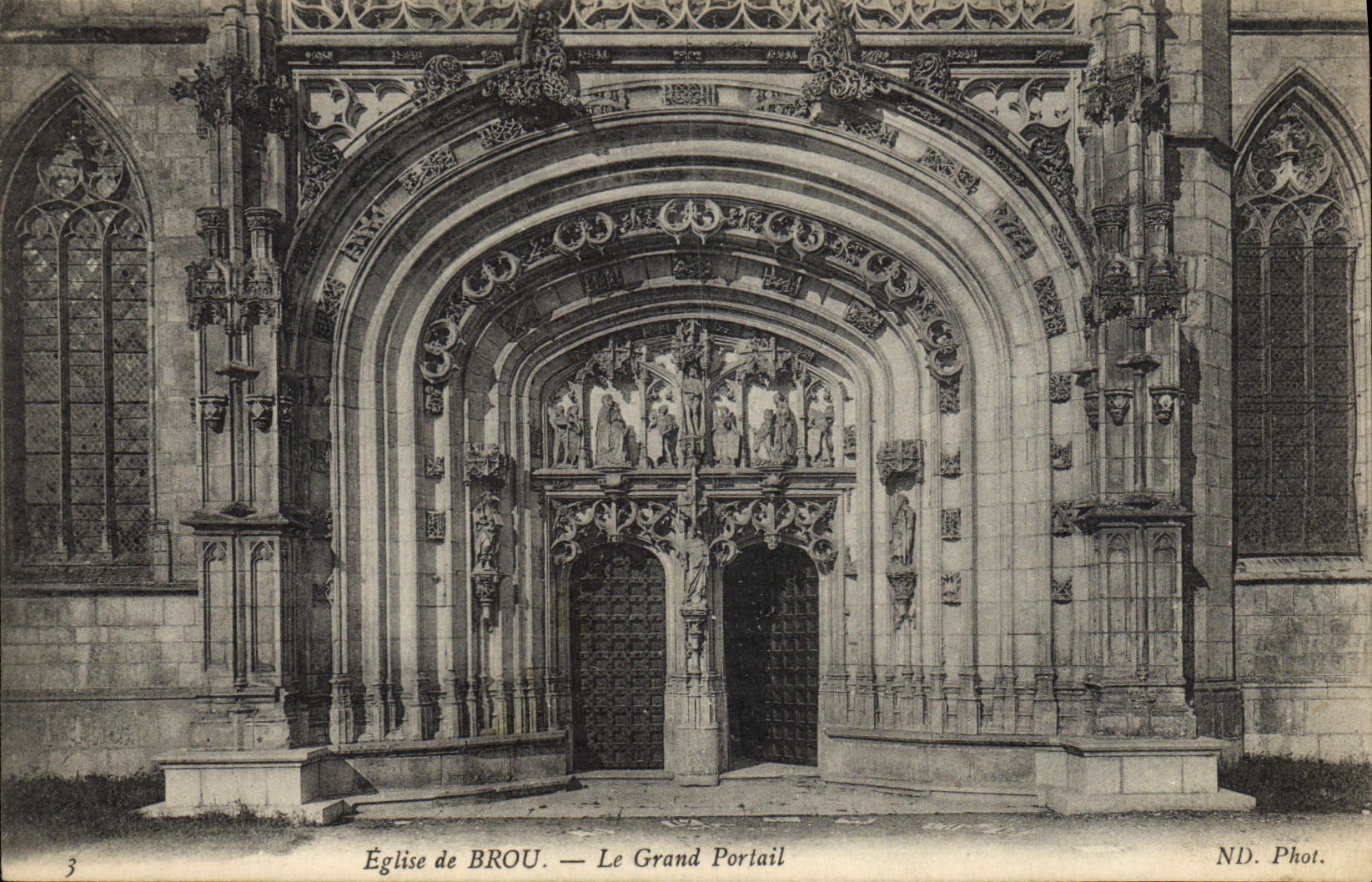 CPA Bourg Eglise de Brou Le Grand Portail