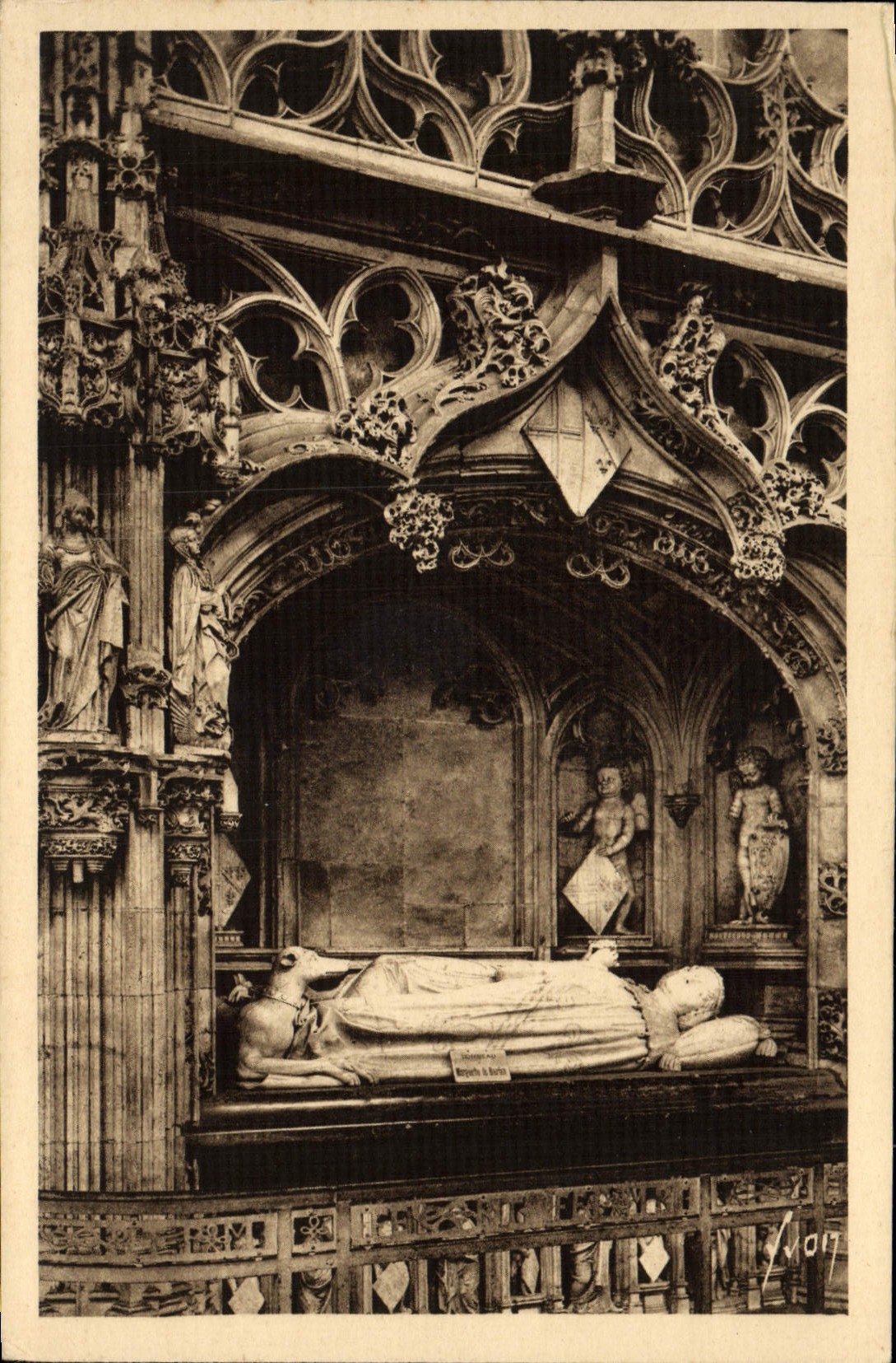 CPA Bourg Eglise de Brou Mausolee de Marguerite de Bourbon
