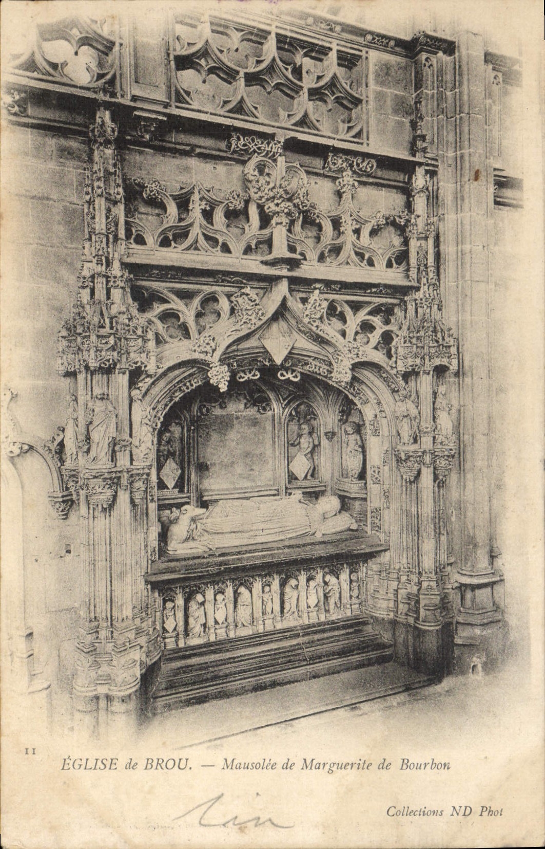 CPA Bourg Eglise de Brou Mausolee de Marguerite de Bourbon