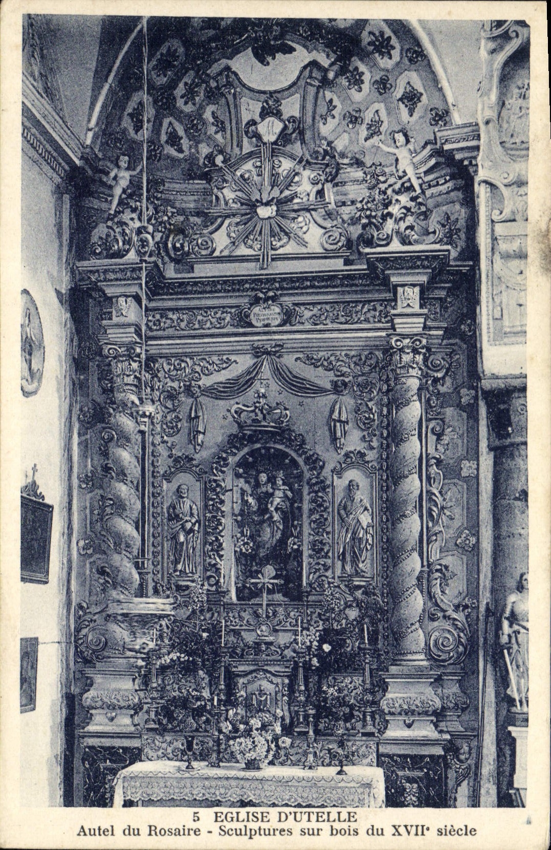 CPA Eglise D'Utelle Autel du Rosaire Sculptures sur bois du XVII Siecle