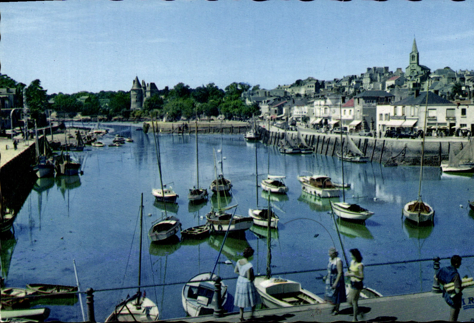 MODERN CARD Pornic the Port the Castle and the Church