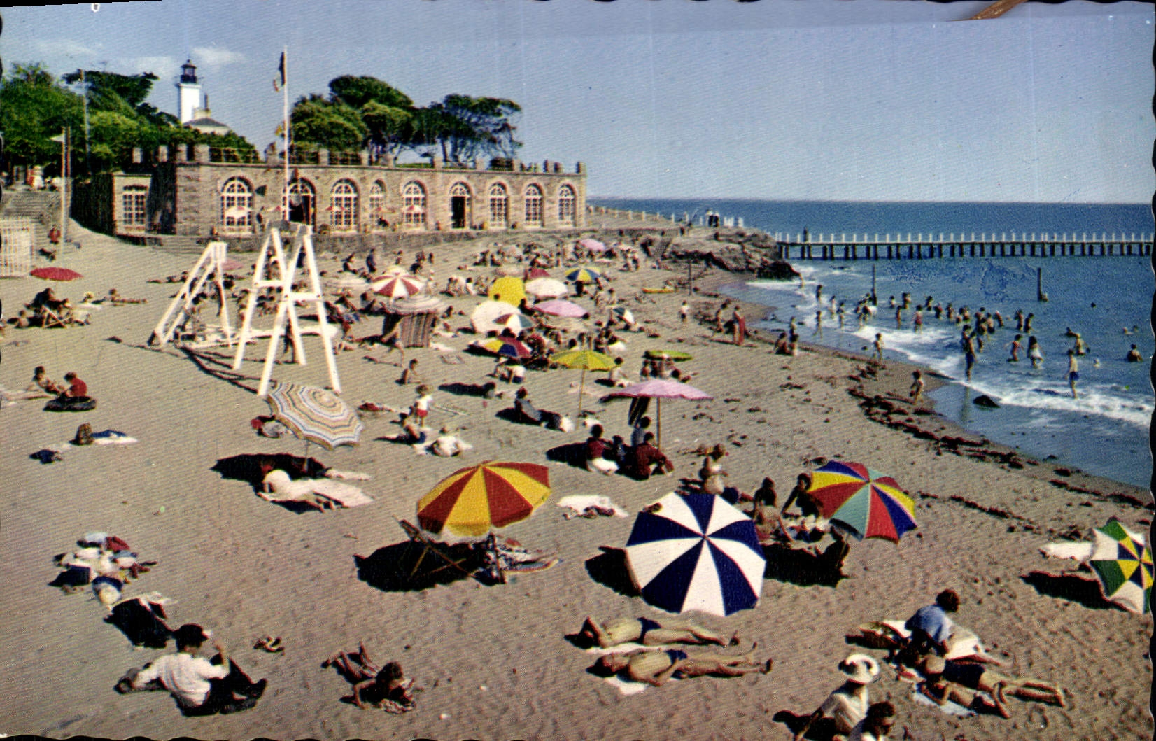 MODERN CARD Pornic the Beach of Noeveillard