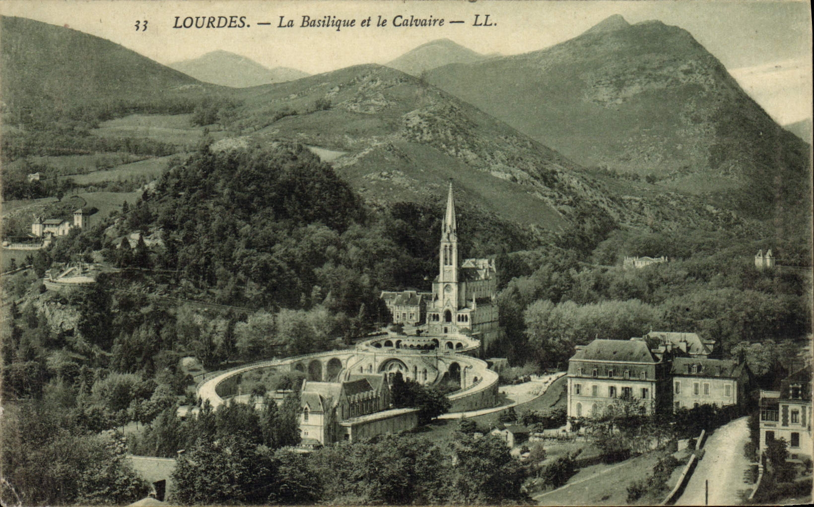 POSTAL de la VENDIMIA pesada la basílica y el martirio