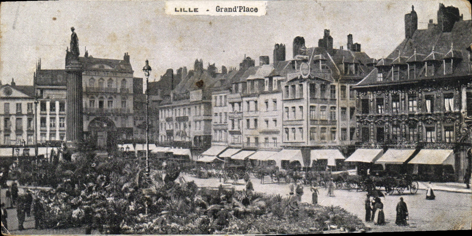VINTAGE POSTCARD Lille Grand Places