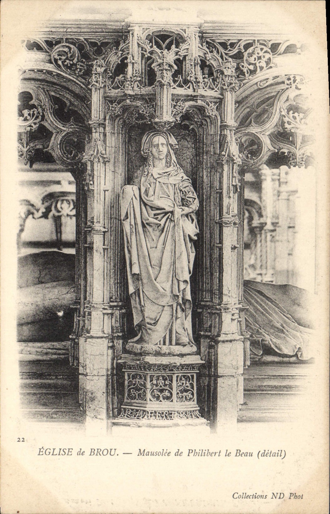 VINTAGE POSTCARD Church Of Husks Mausoleum De Pilibert Beautiful