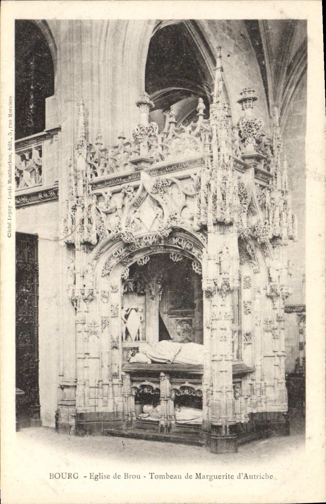 VINTAGE POSTCARD Borough Church Of Husks Tomb Of Marguerite Of Austria