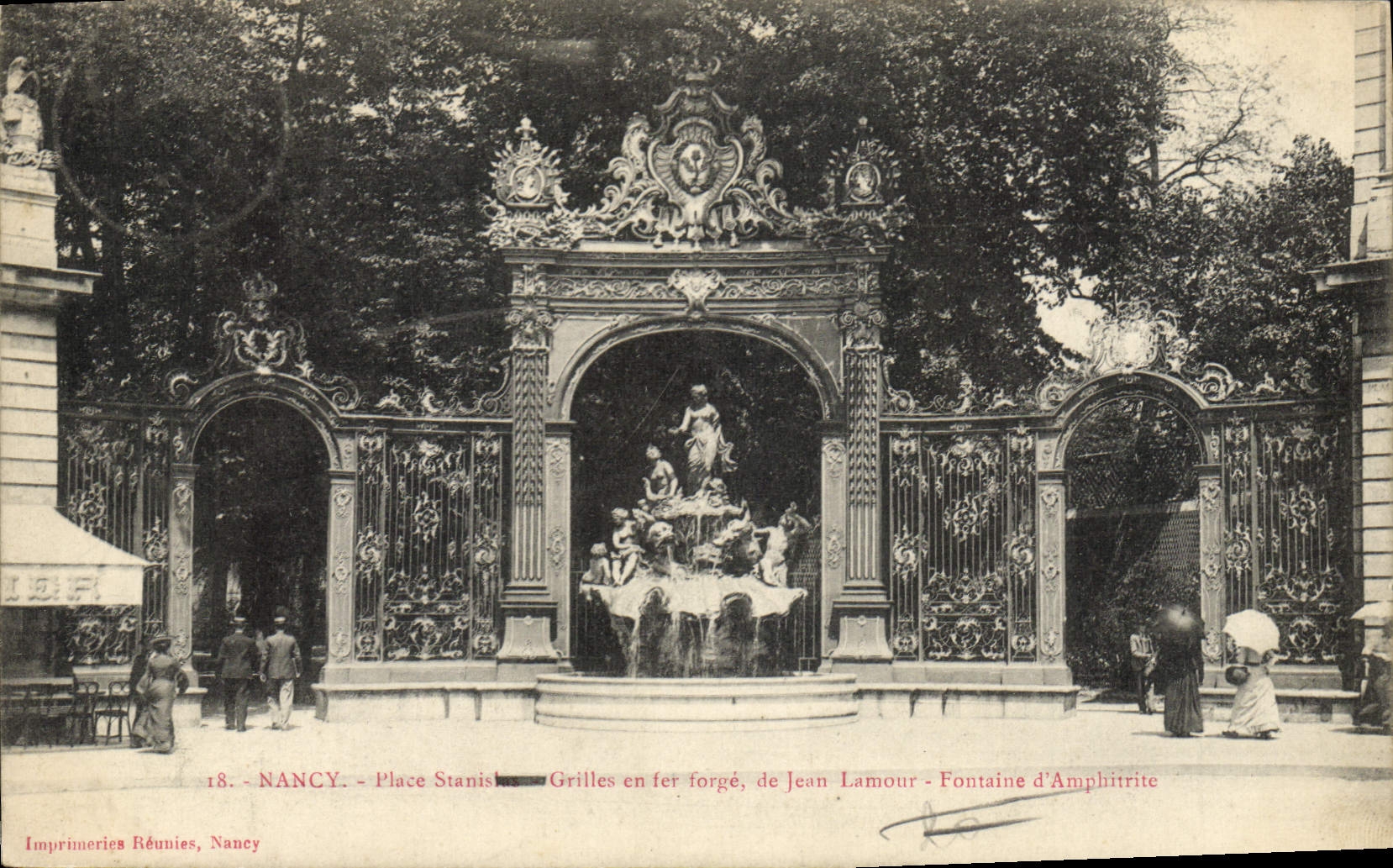 CPA Nancy Place Stanislas Grilles En Fer Forge De Jean lamour Fontaine D'Amphitrite