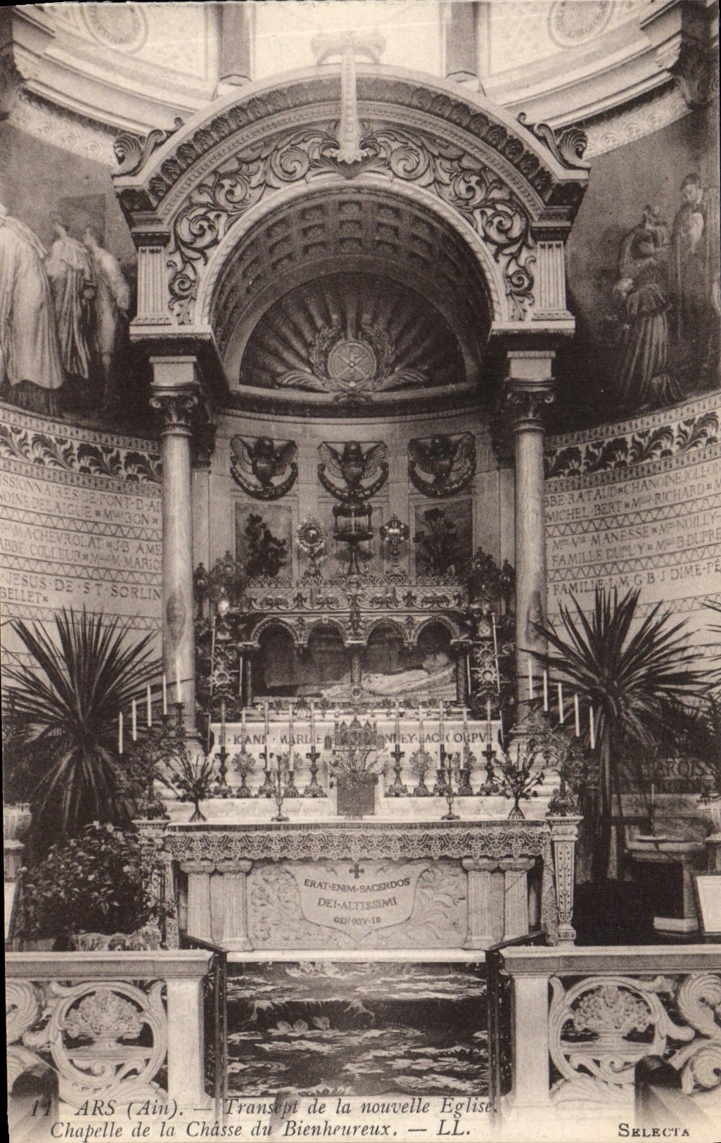 CPA Ars Transept De La Nouvelle Eglise Chapelle de la chasse du bienheureux