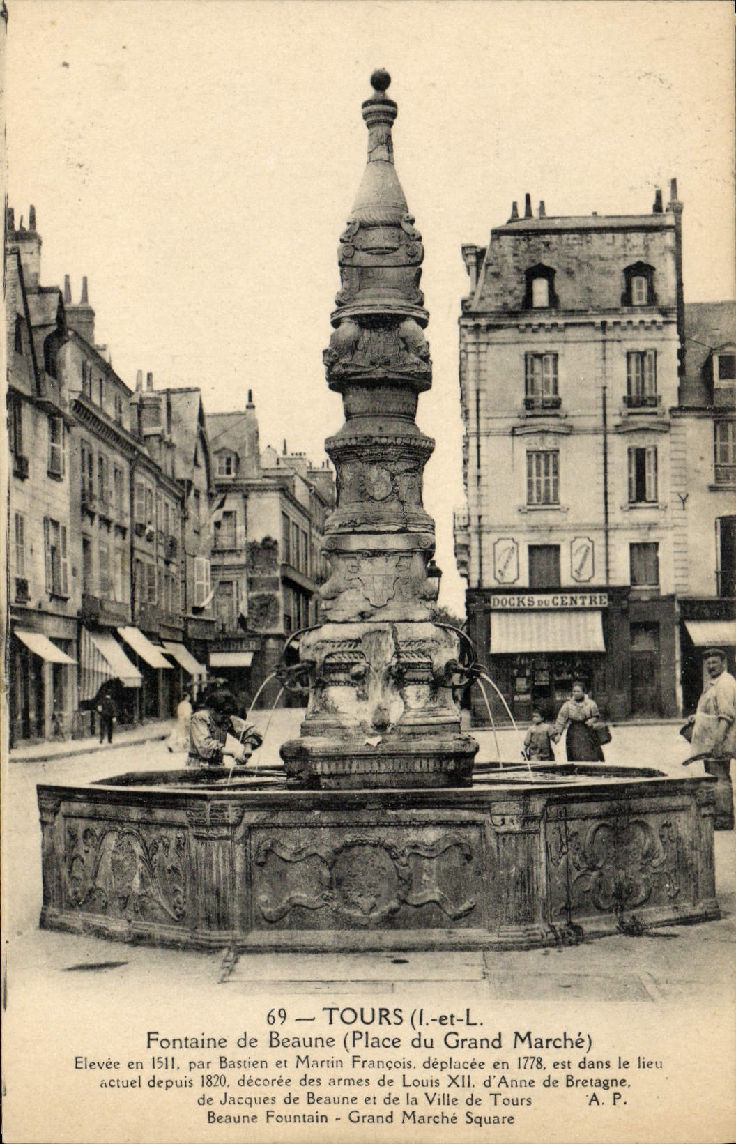 VINTAGE POSTCARD Tours Fountain Of Beaune Place the Large one Goes