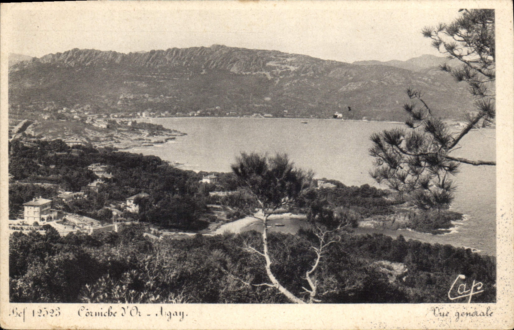 Cornisa de Agay del oro de la POSTAL de la VENDIMIA