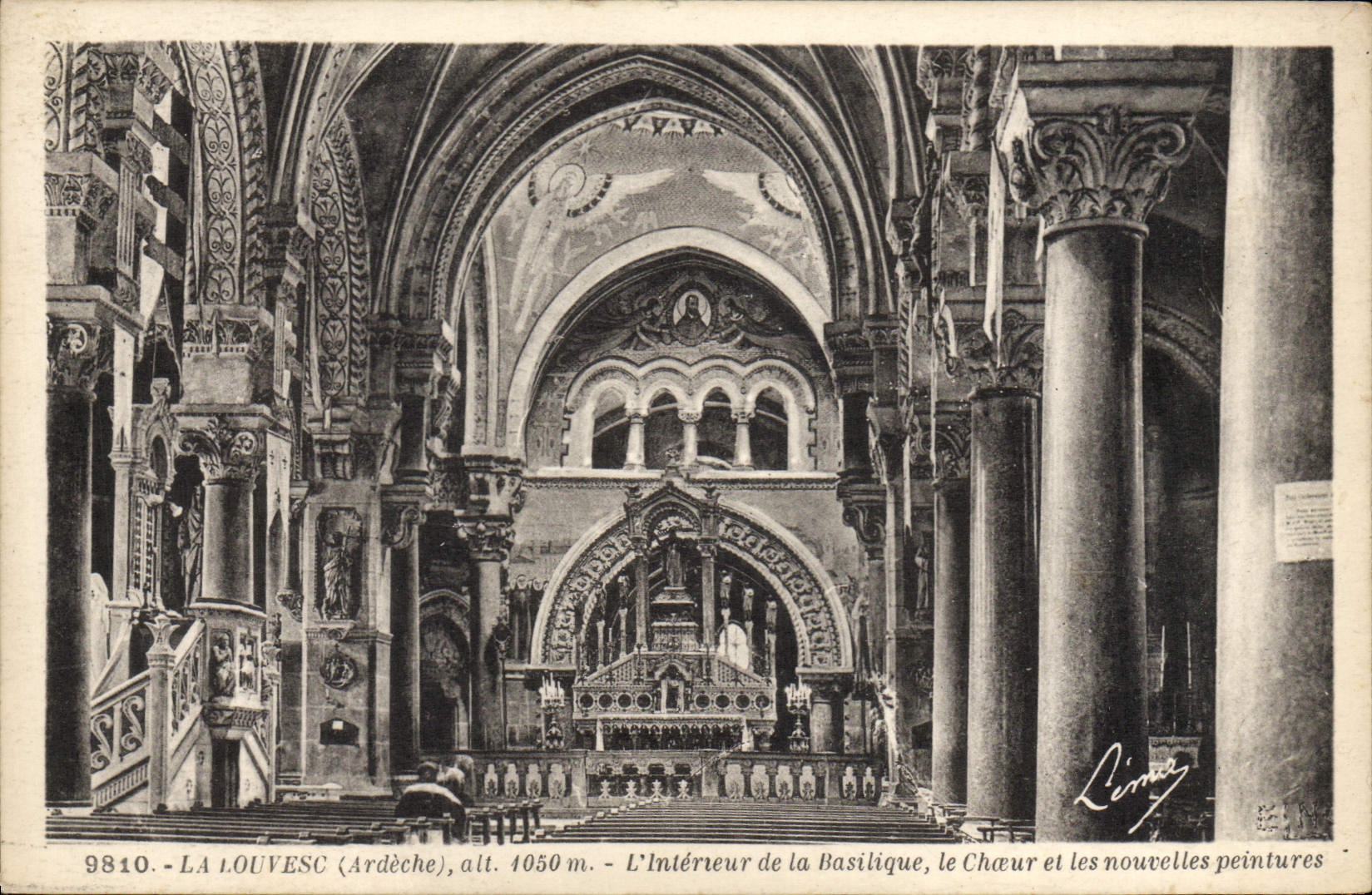 CPA La Louvesc L'Interieur De La Basilique le choeur et les nouvelles peintures
