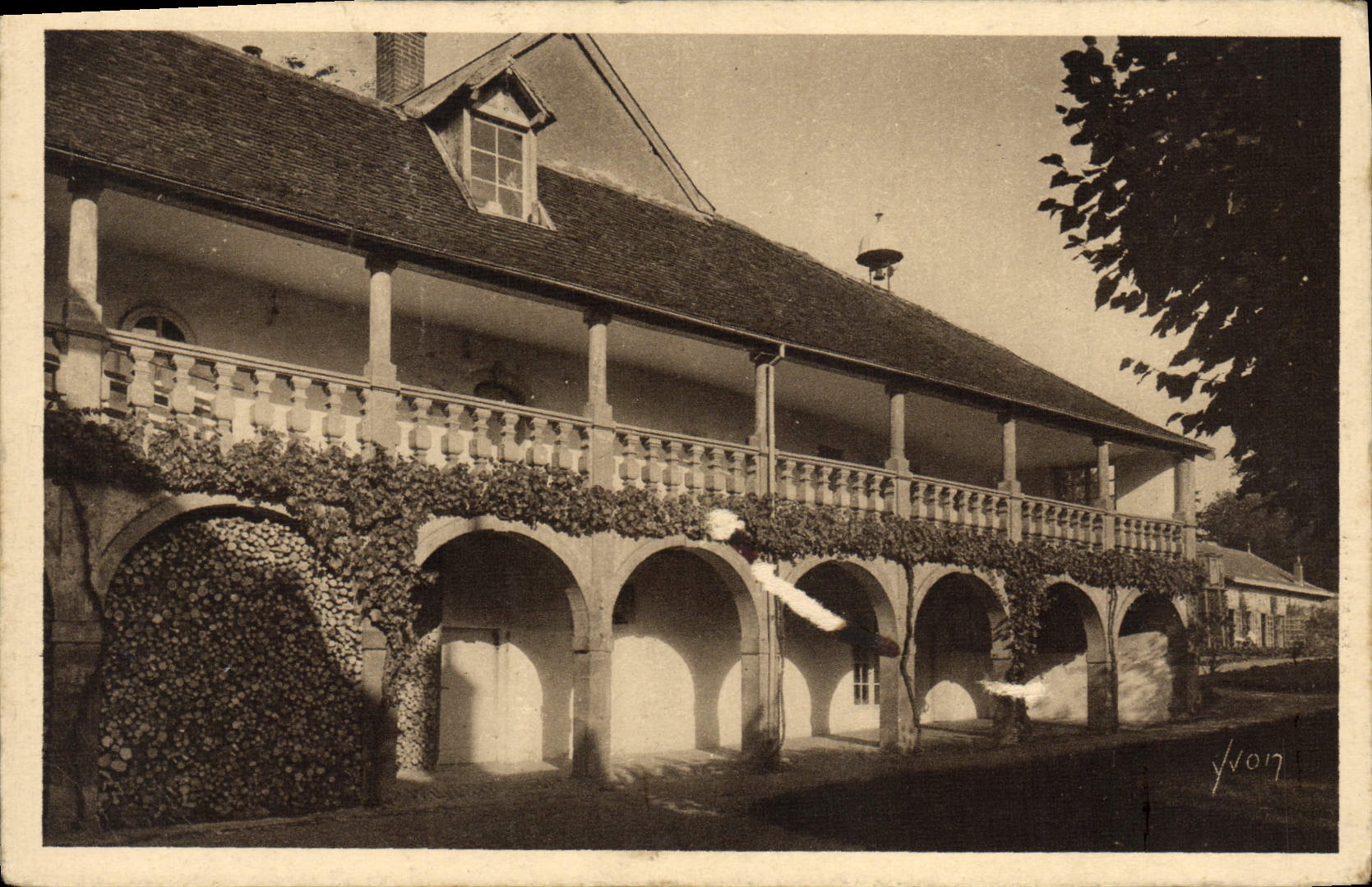 VINTAGE POSTCARD Paray Monial Monastery Of the Visitation