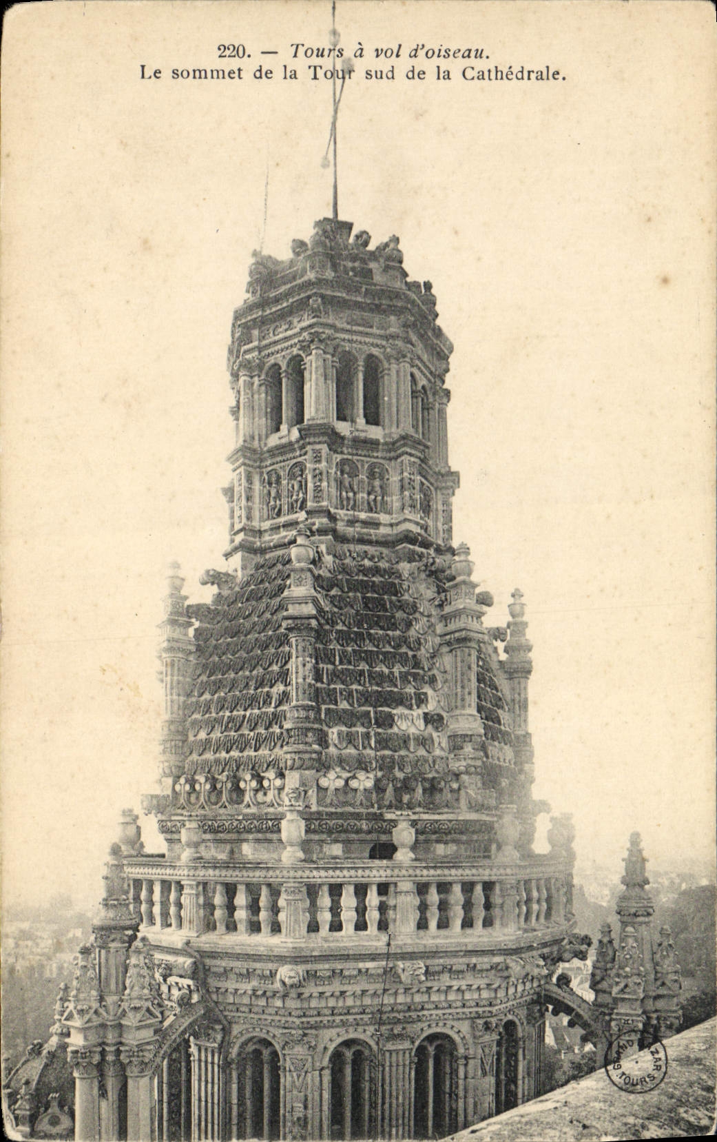 VINTAGE POSTCARD Tours As the crow flies the top of the southern tower of the cathedral
