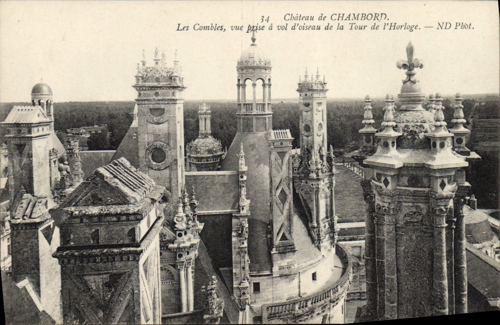 CPA Chateau De Chambord Les Combles Vue Prise a vol d'oiseau de la tour de l'hrologe