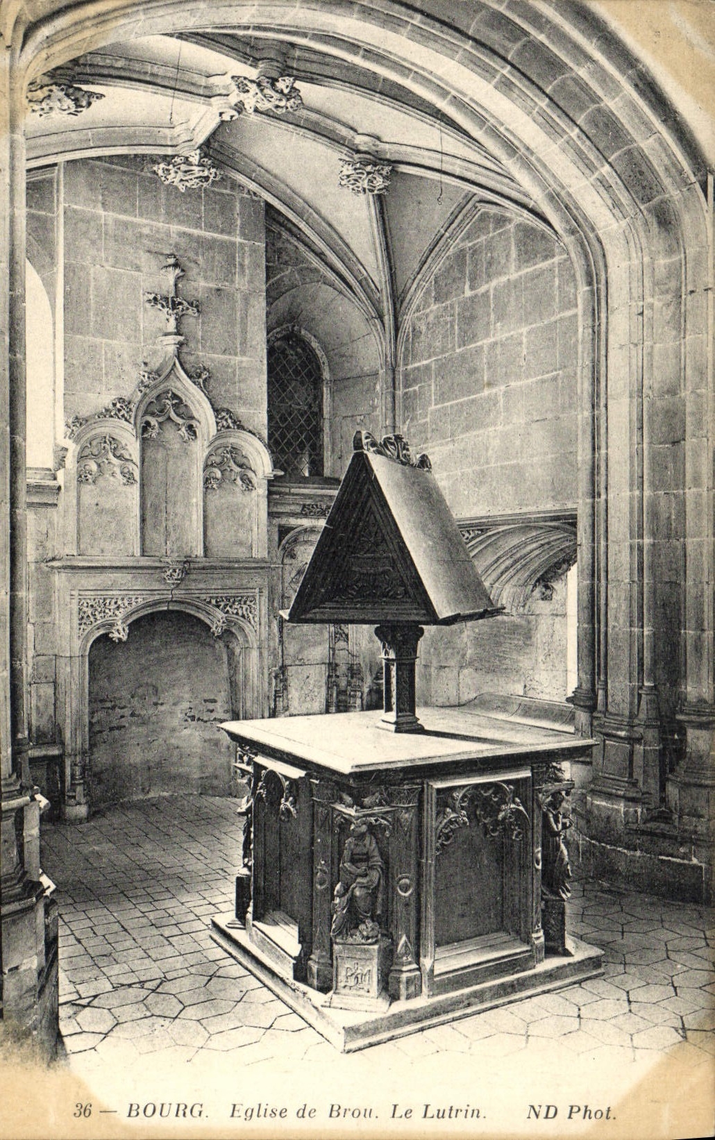 CPA Bourg Eglise De Brou Le Lutrin