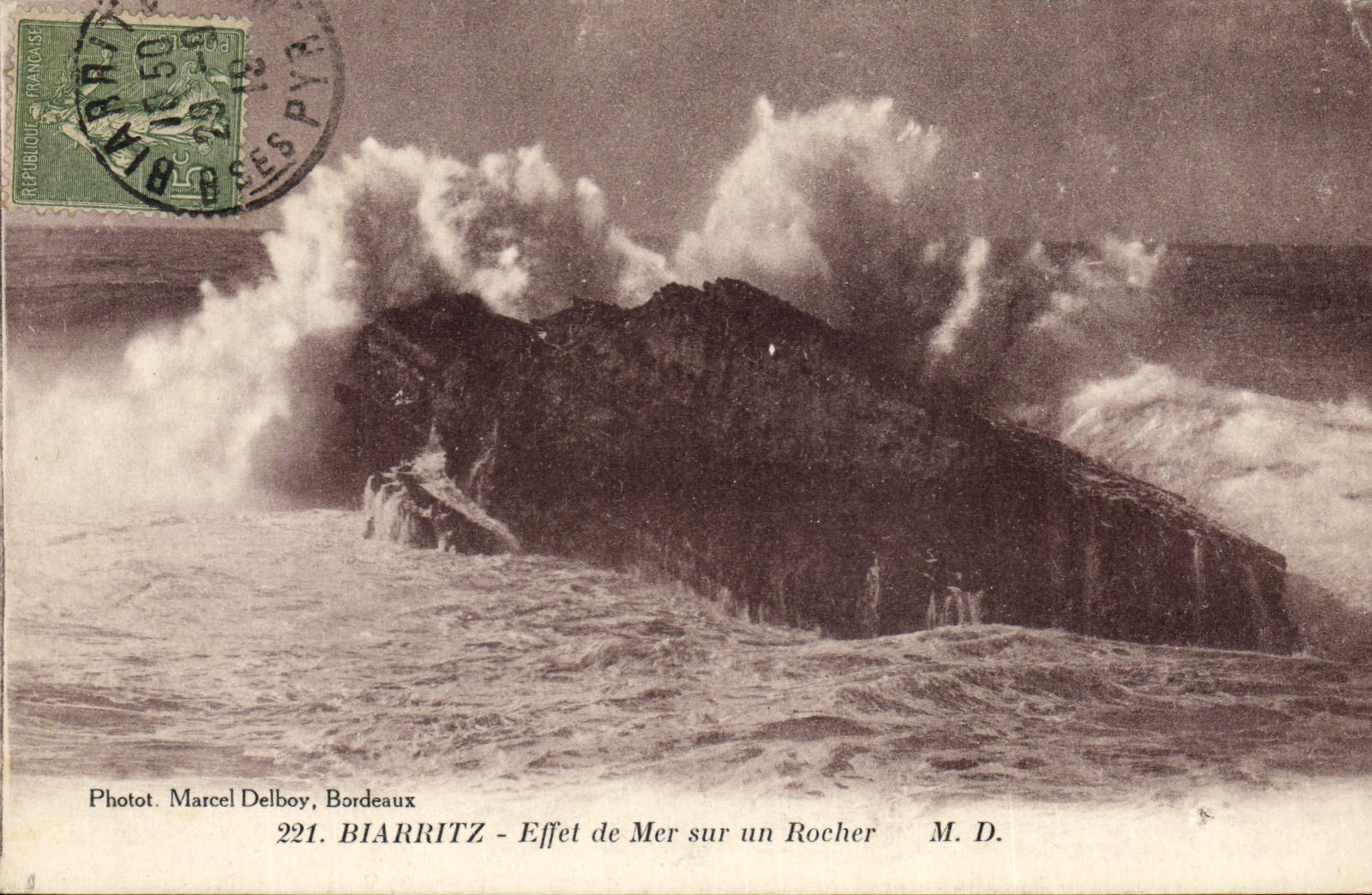 VINTAGE POSTCARD Biarritz Effect Sea On a Rock