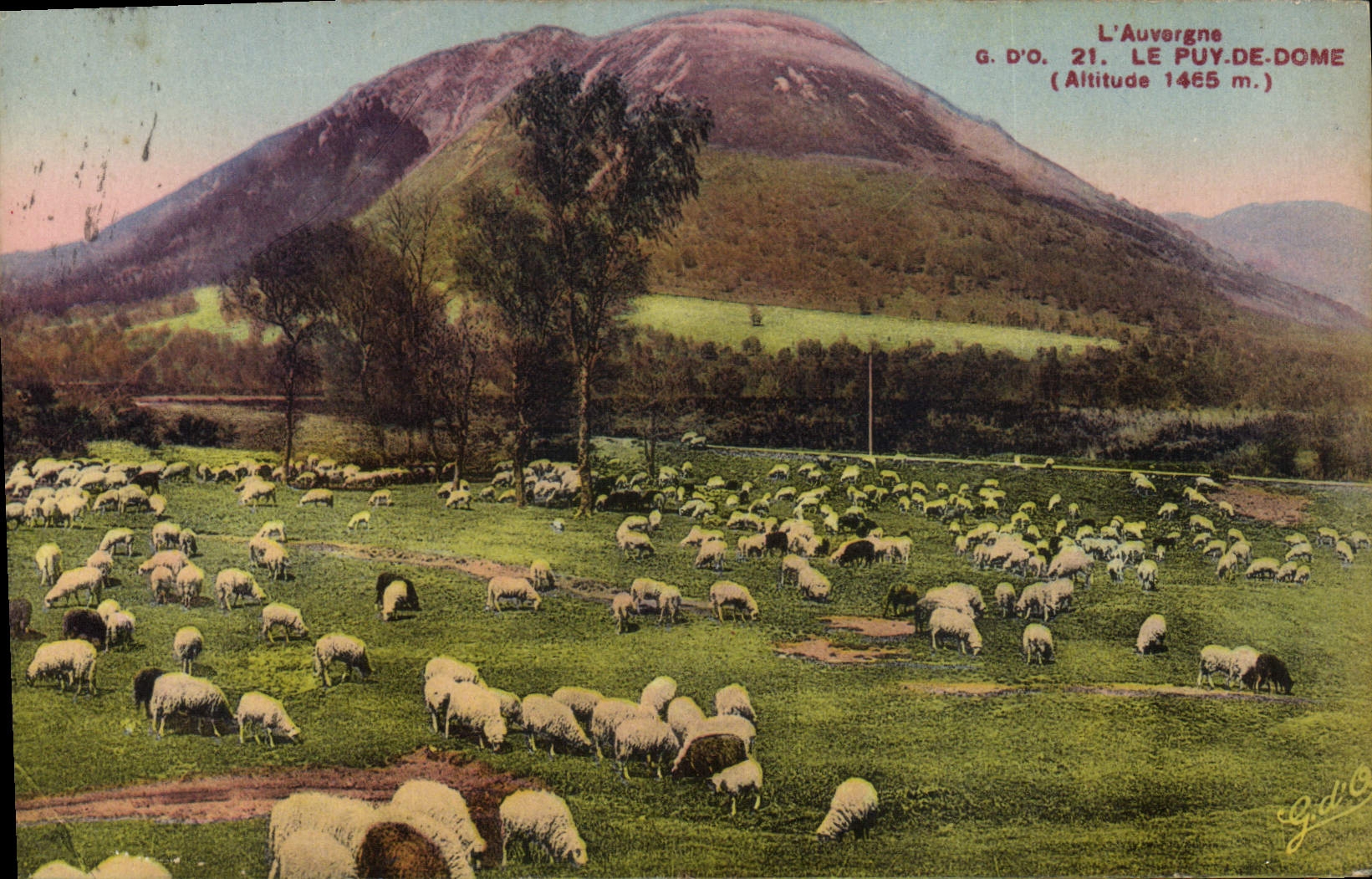 CPA L'Auvergne Le Puy De Dome