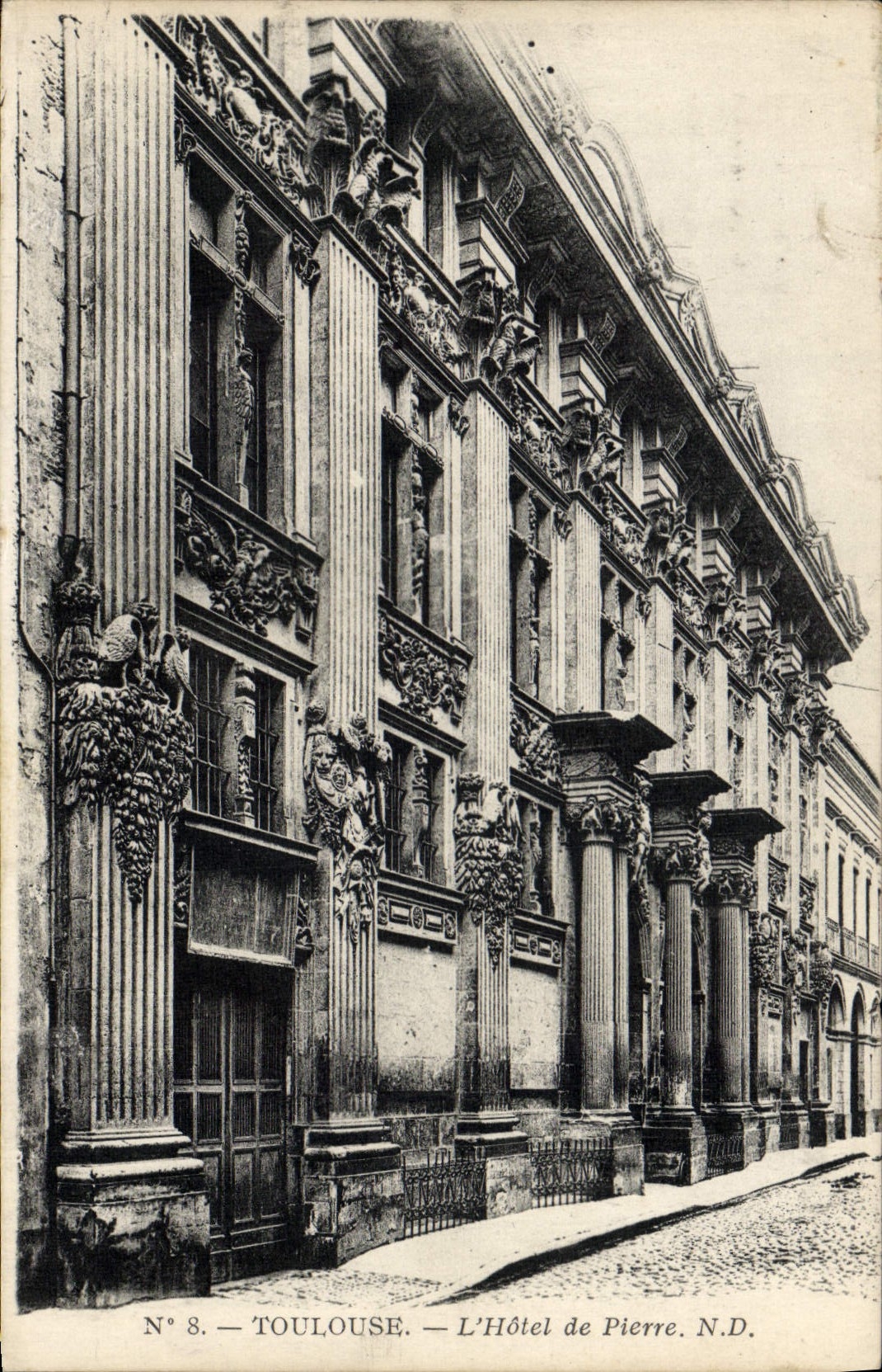 CPA Toulouse L'Hotel De Pierre