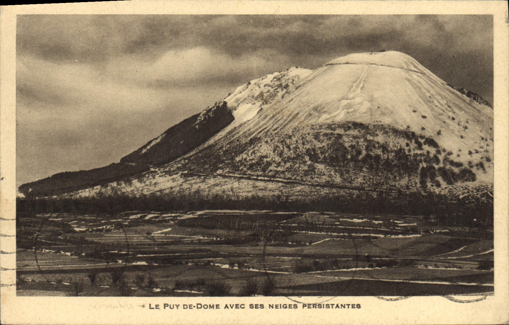 CPA Le Puy De Dome Avec Ses Neiges Persistantes