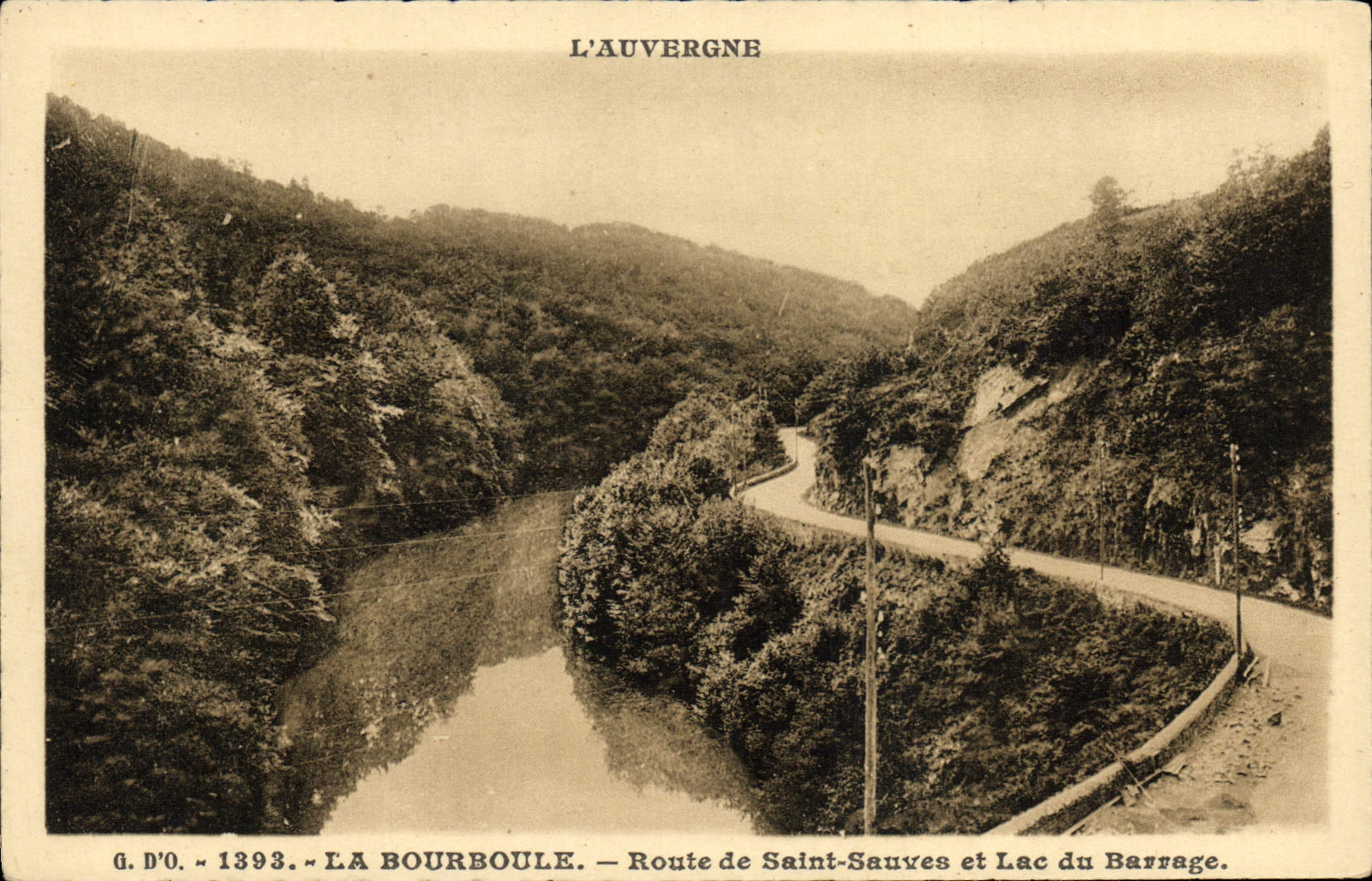 CPA La Bourboule Route De Saint Sauves Et Lac Du Barrage