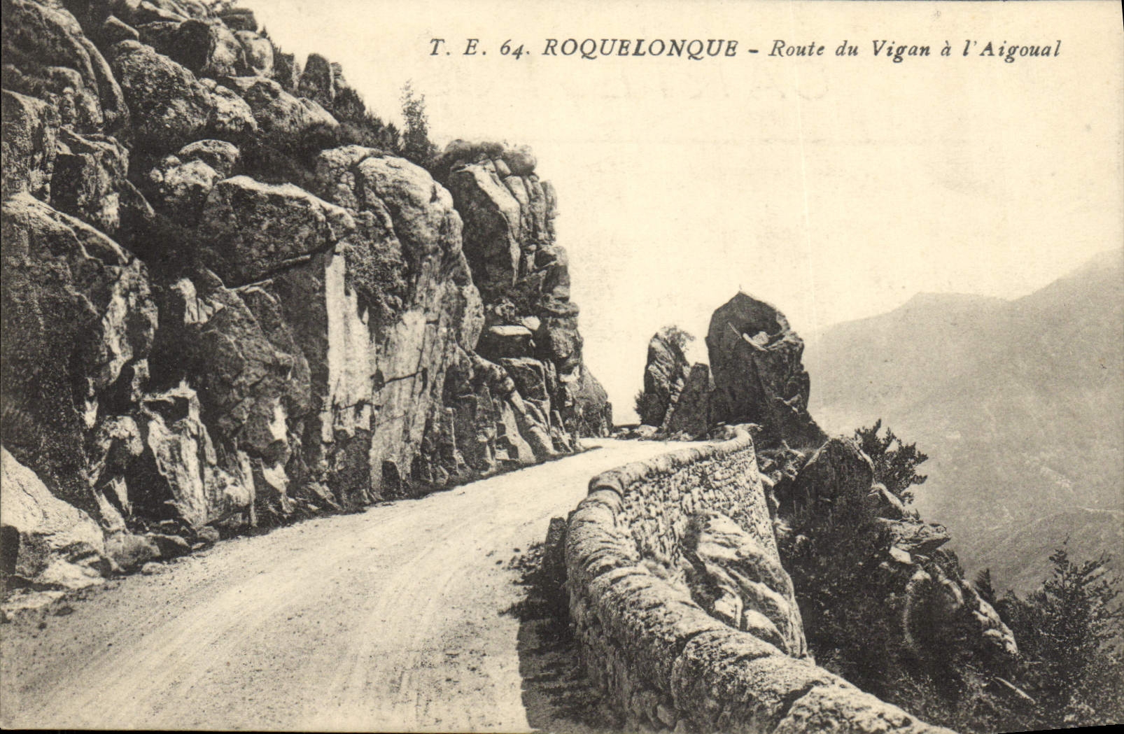 VINTAGE POSTCARD Roquelonque Road Of Vigan In Aigoual