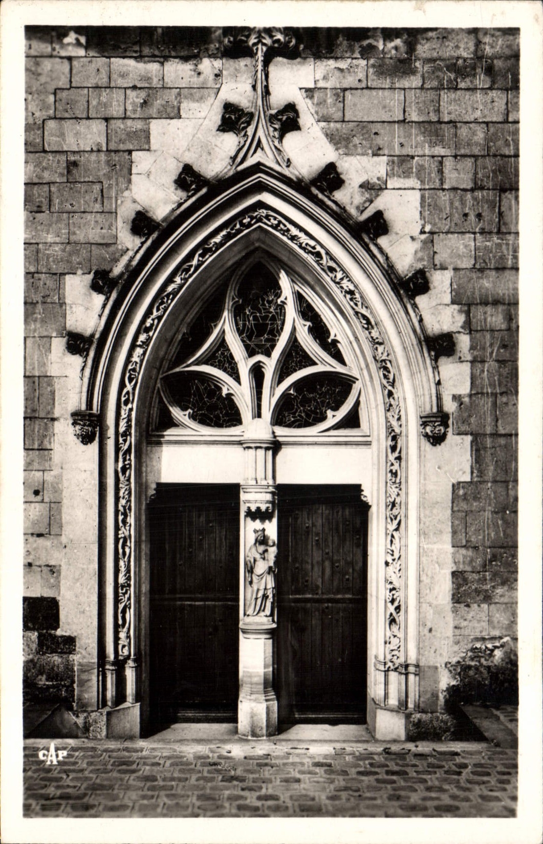 CPM Mortagne L'Eglise Portail Sud