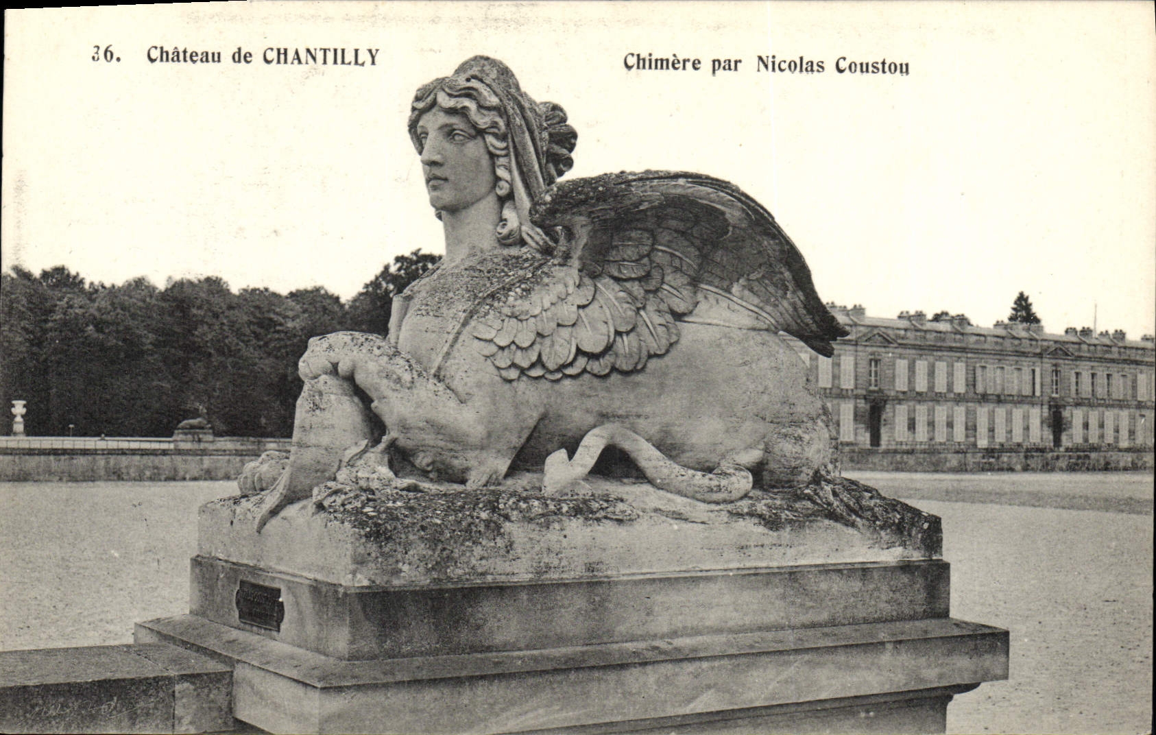 CPA Chateau De Chantilly Chimere Par Nicolas Coustou