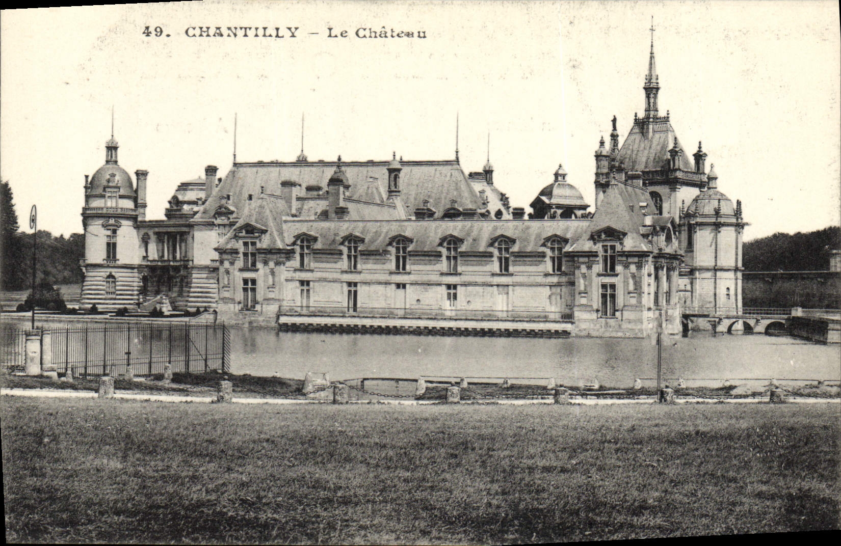 CPA Chantilly Le Chateau