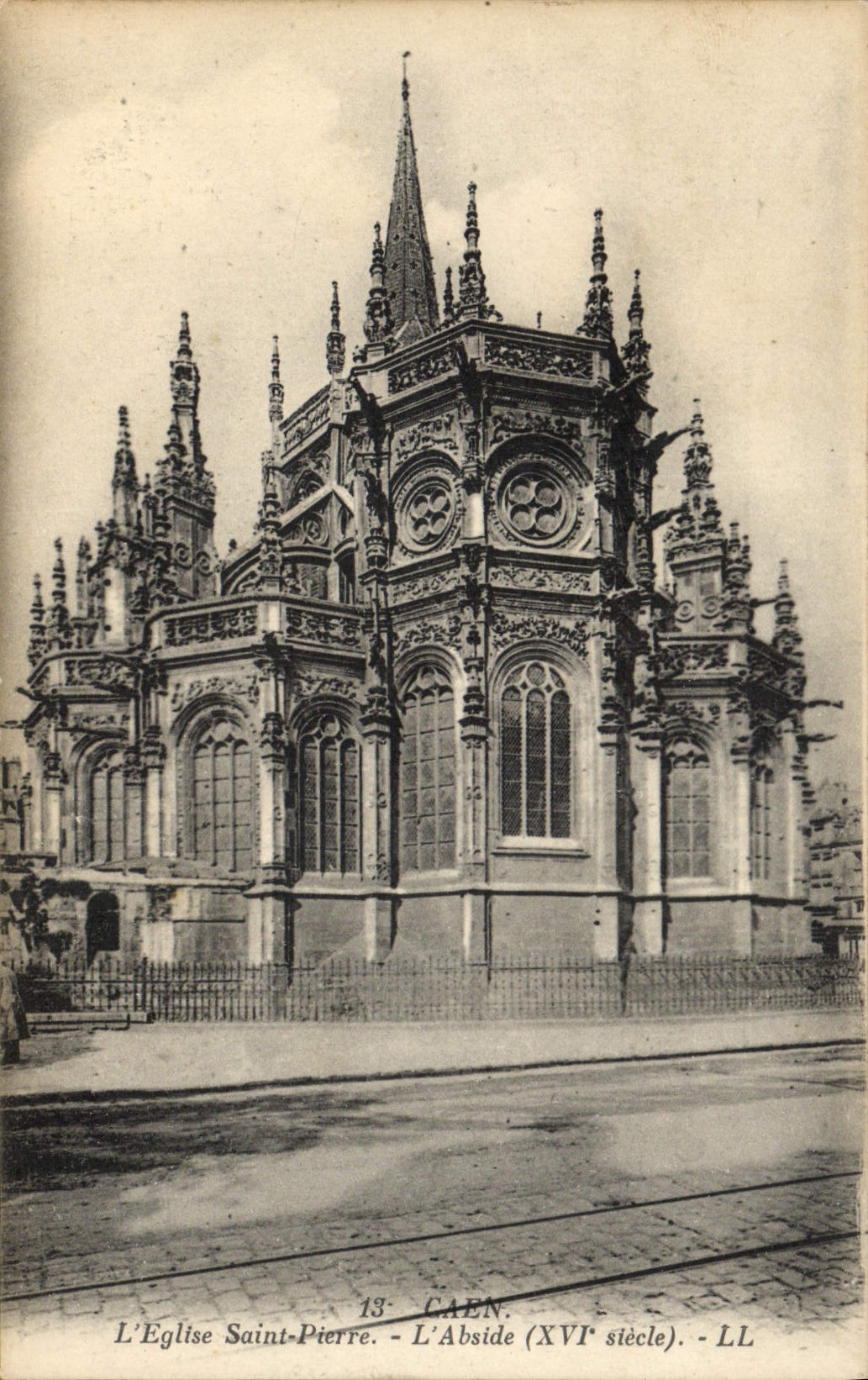 CPA Caen L'Eglise Saint Pierre L'Abside