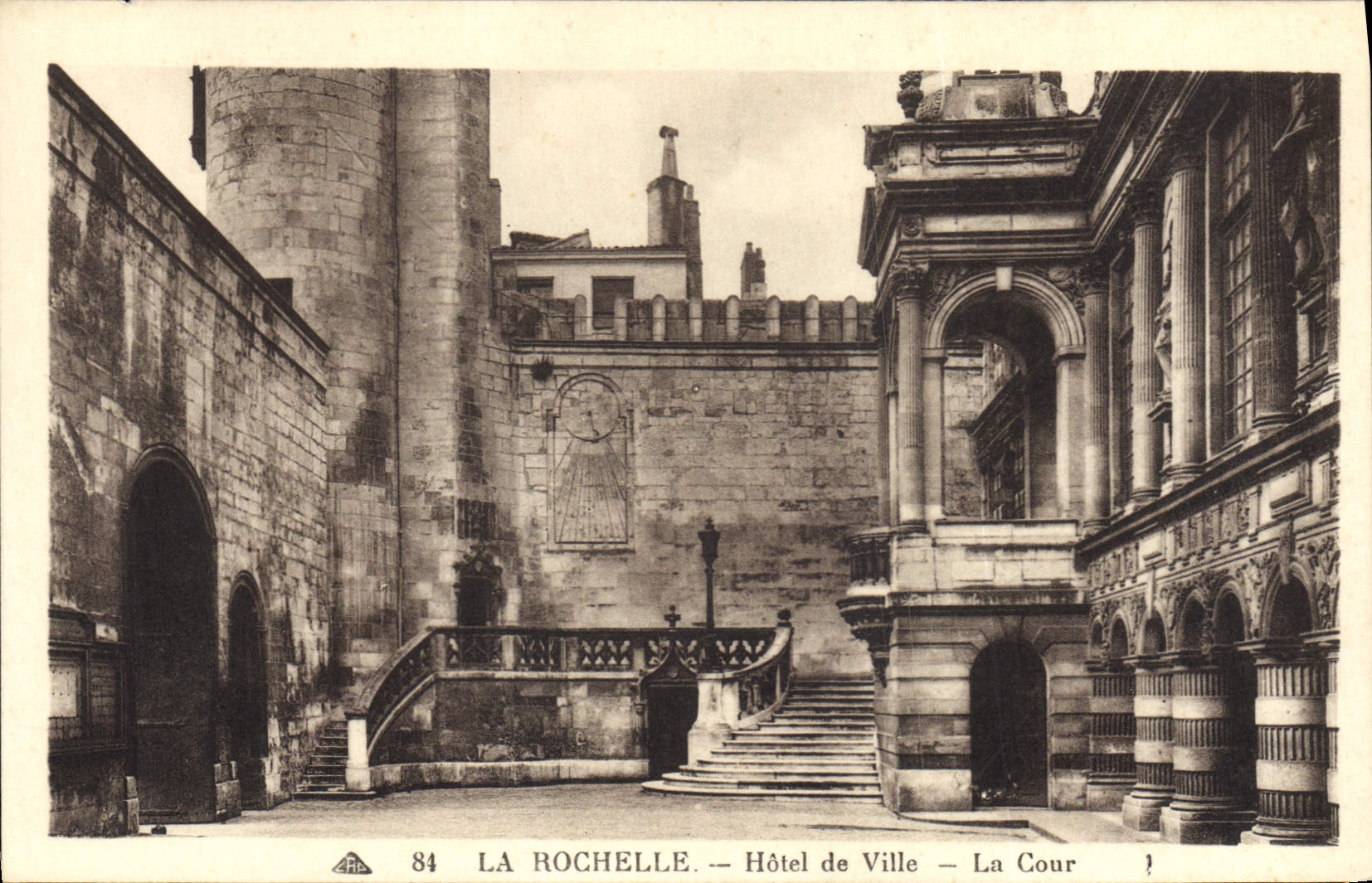 VINTAGE POSTCARD La Rochelle Town hall Court
