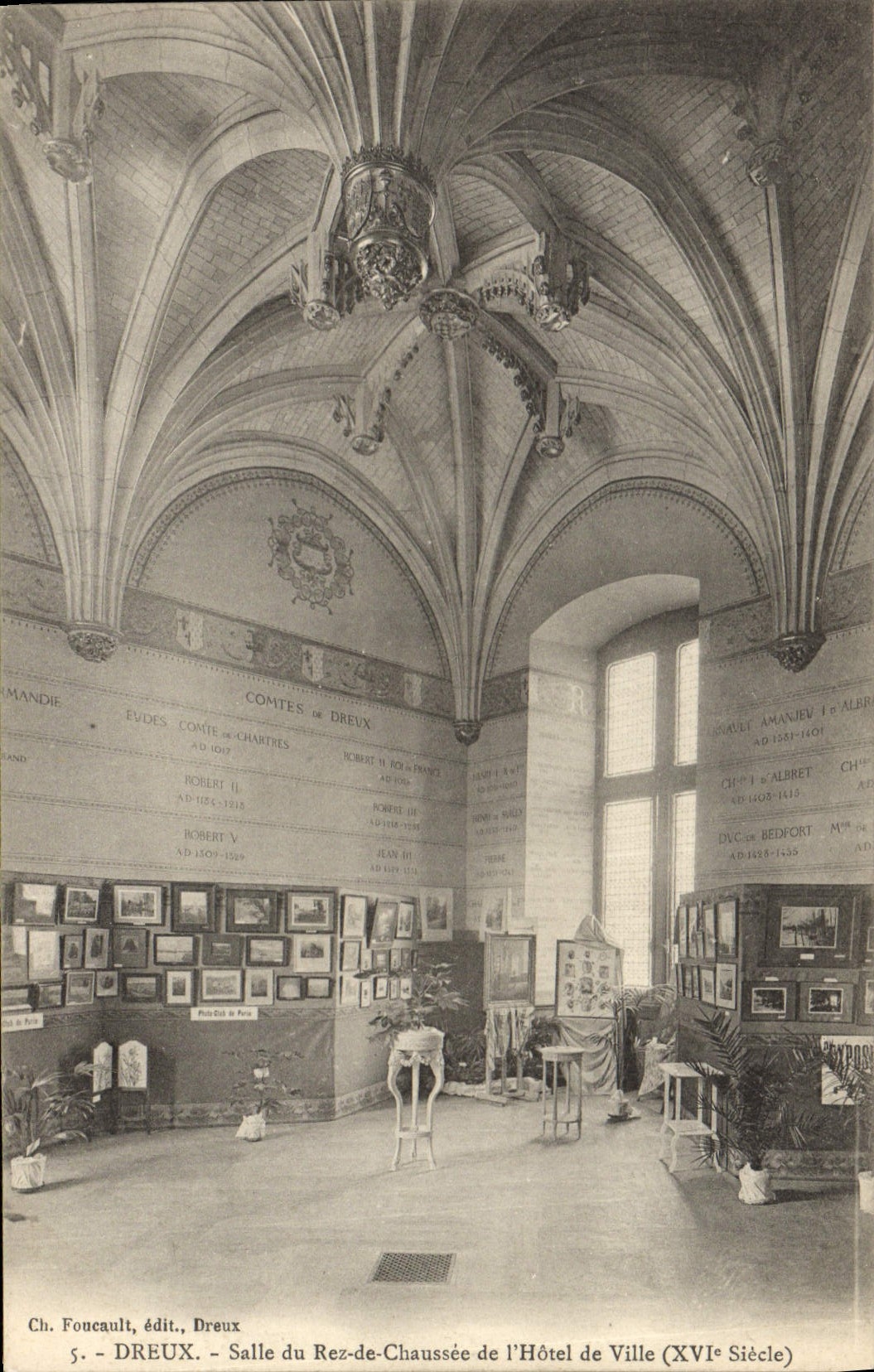 VINTAGE POSTCARD Dreux Room Of Rez De Chaussee Of the Town hall