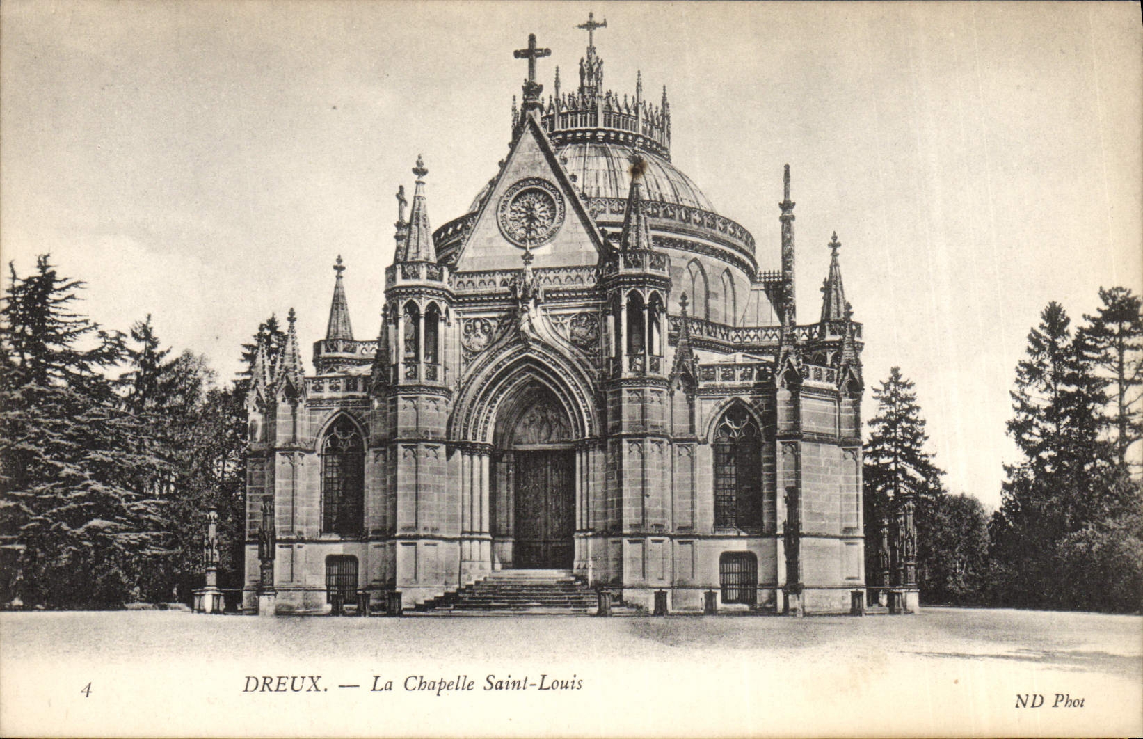 VINTAGE POSTCARD Dreux La Chapelle Saint Louis