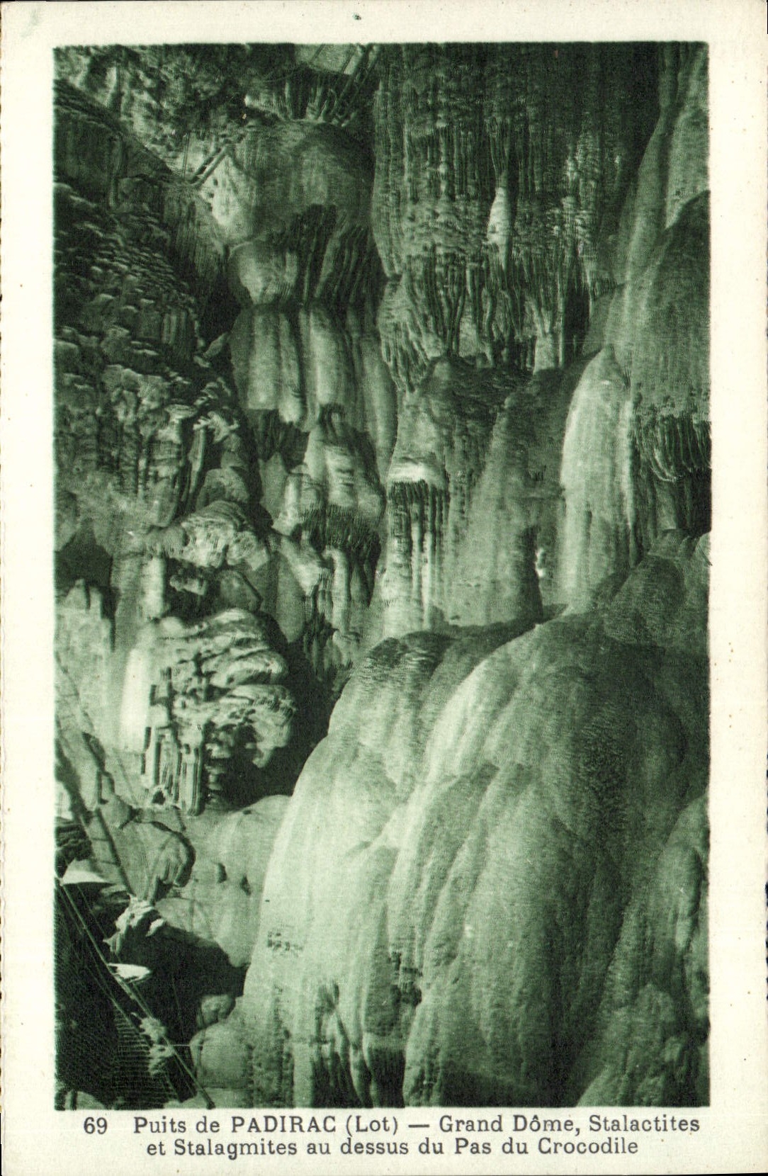 CPA Puits De Padirac Grand Dome Stalactites et stalagmites au dessus du pas du crocodile