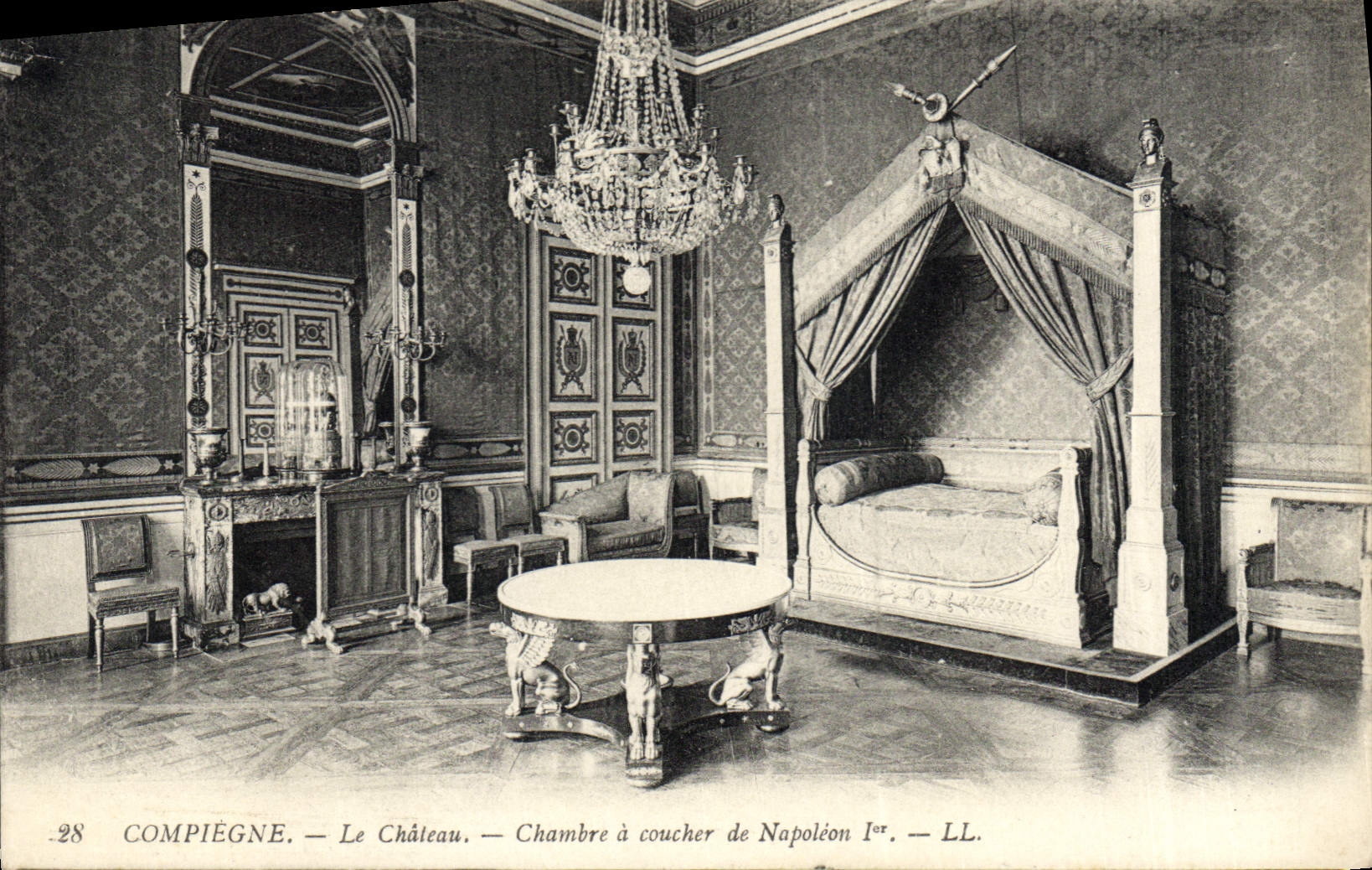 POSTAL Compiegne de la VENDIMIA el cuarto del castillo de ser dormido de Napoleon 1r
