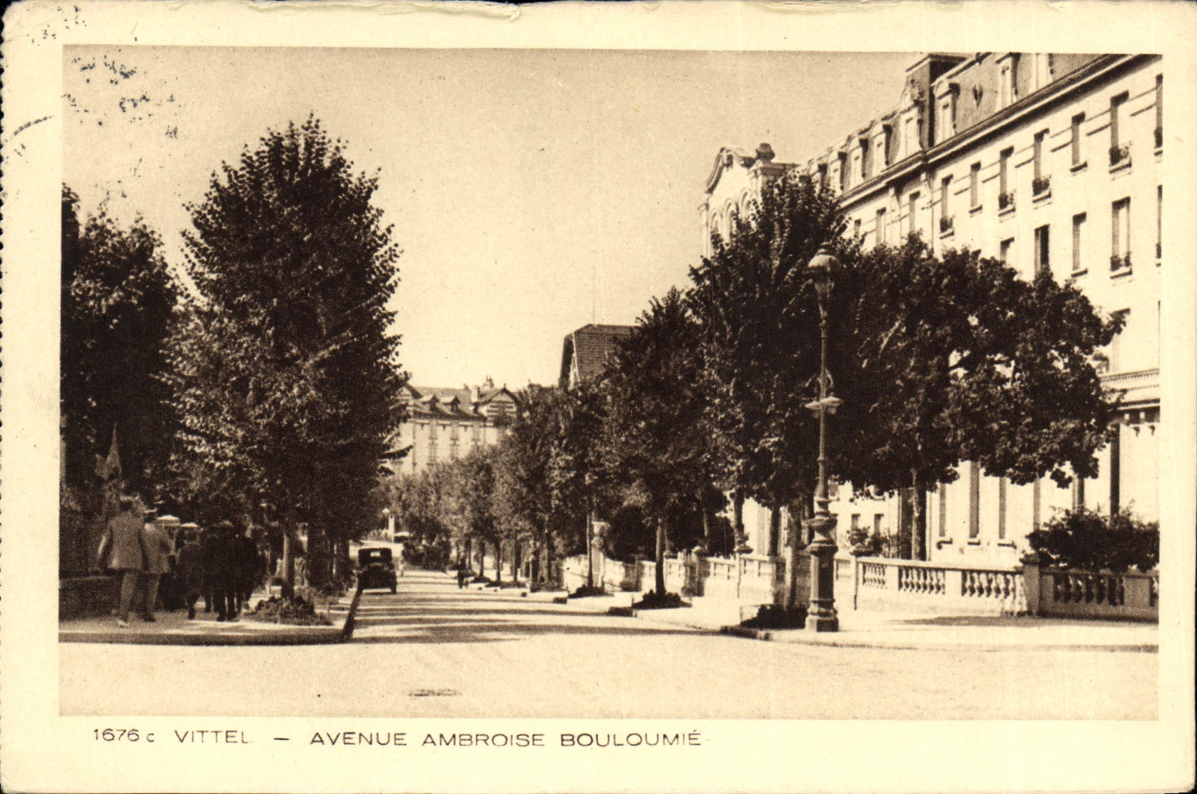 CPA Vittel Avenue Ambroise Bouloumie