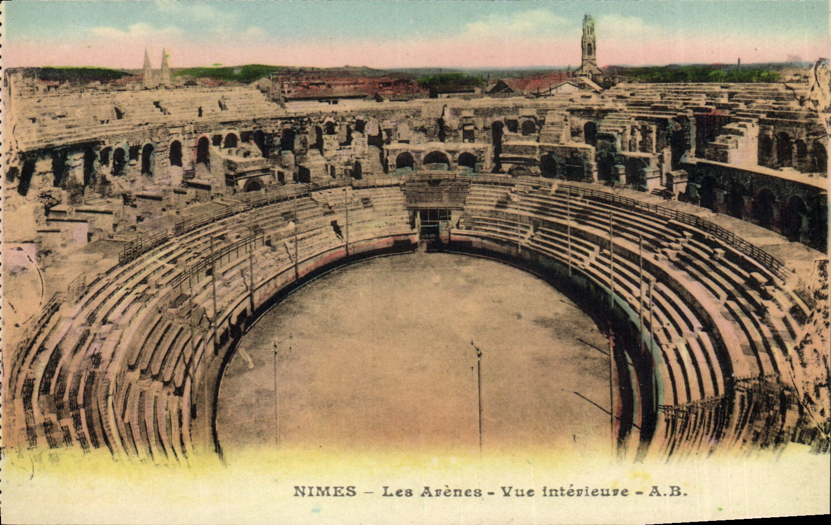 CPA Nimes Les Arenes Vue Interieur