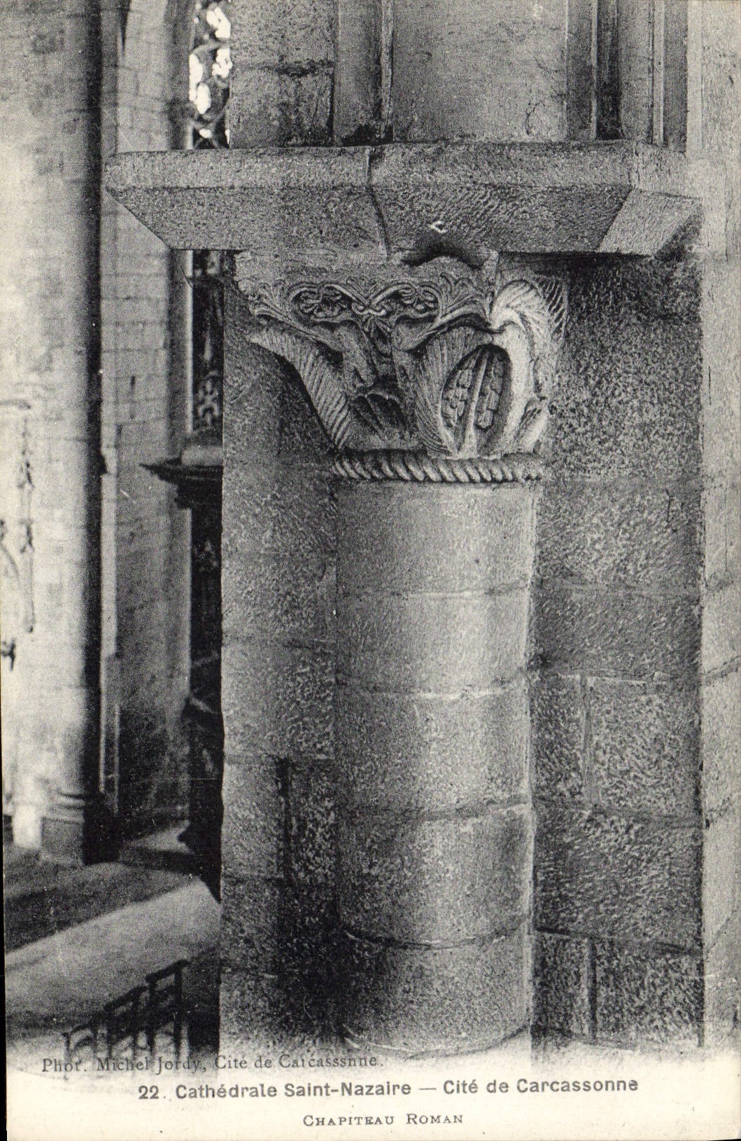 CPA Carcassonne Cathedrale Saint Nazaire Chapiteau roman