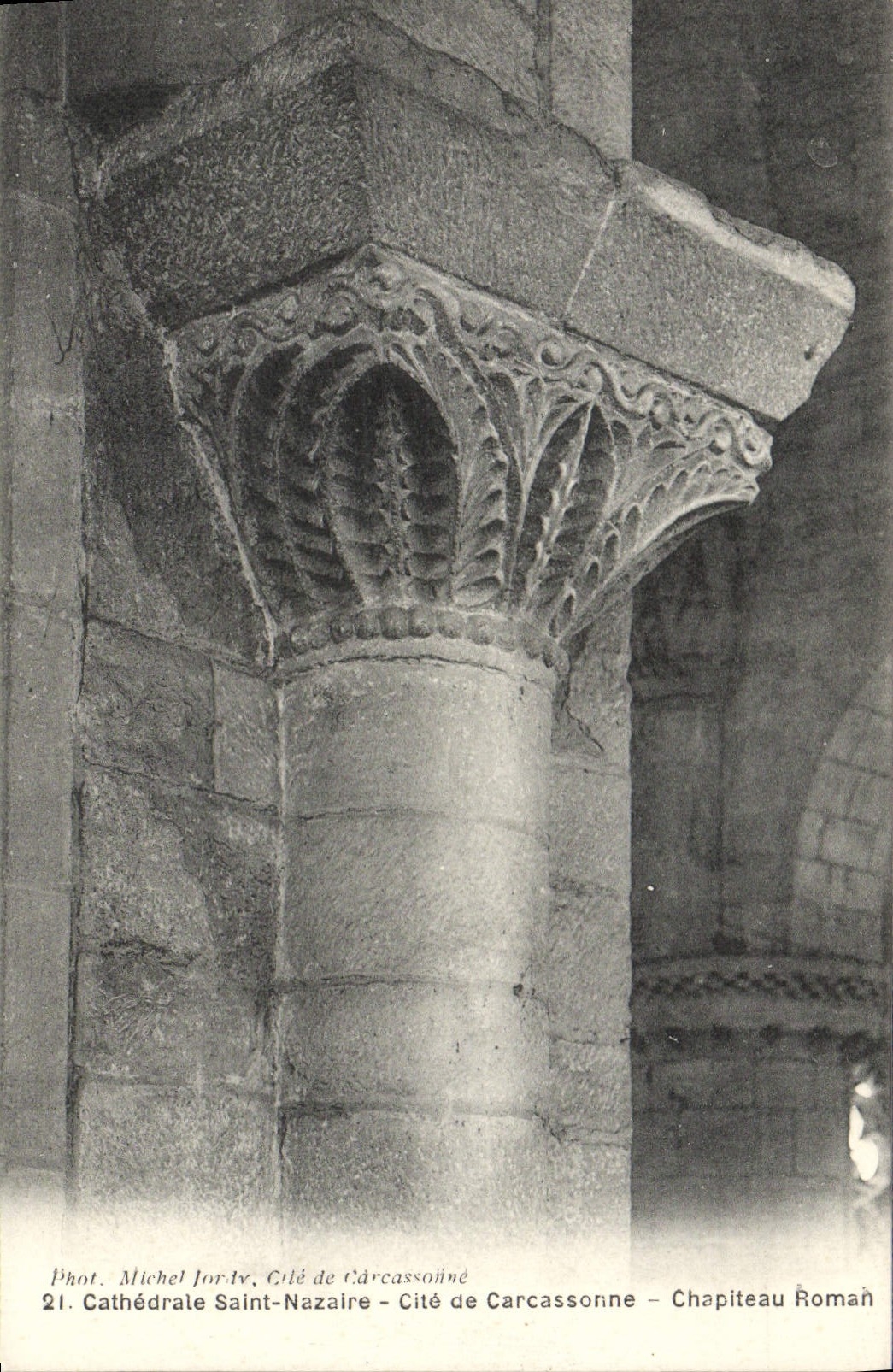 CPA Carcassonne Cathedrale Saint Nazaire Chapiteau roman