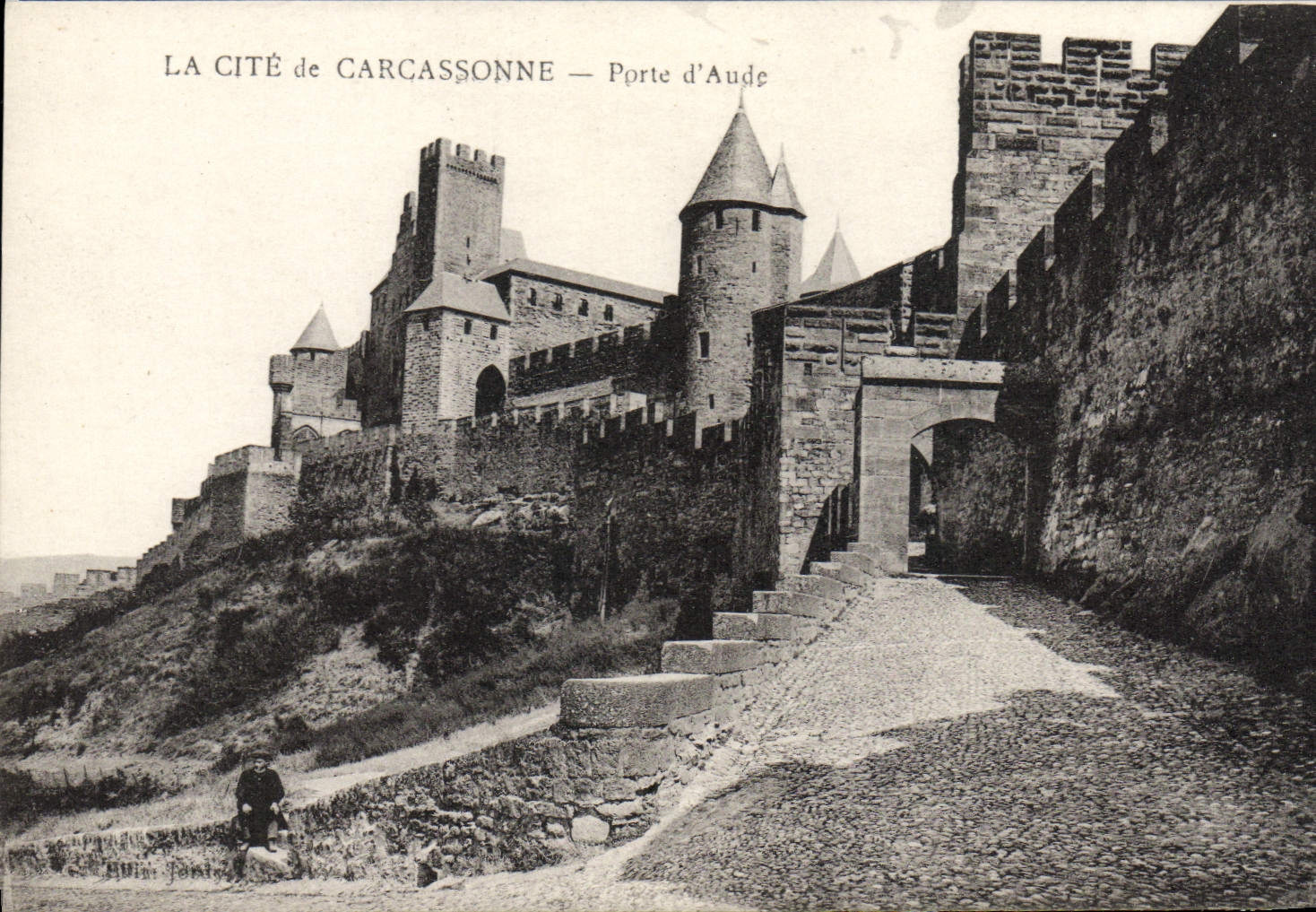 CPA Carcassonne Porte d'Aude