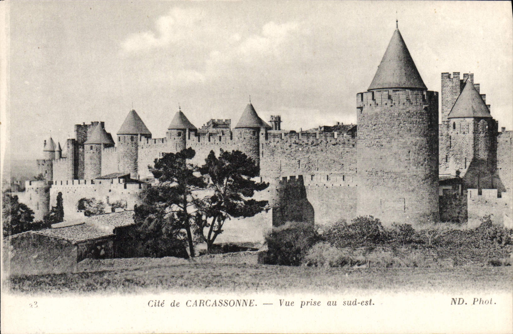 CPA Cite de Carcassonne Vue prise au sud est