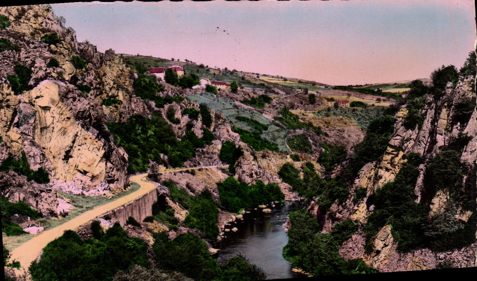 CPM Auvergne Gorges de Chouvigny 