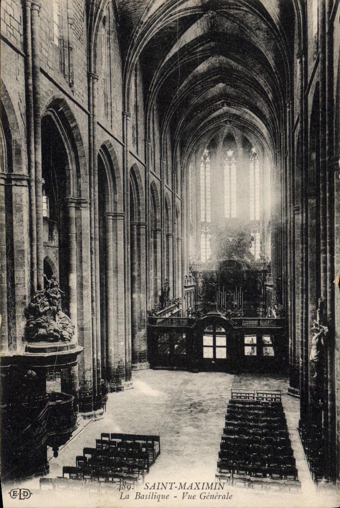 VINTAGE POSTCARD Holy Maximin the basilica View