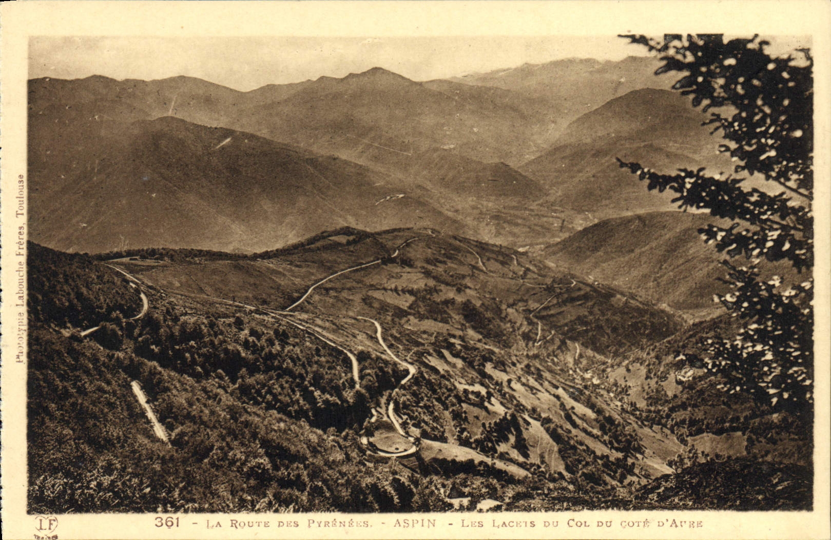 VINTAGE POSTCARD Road of the Pyrenees laces of the Collar of the dimension of Aure