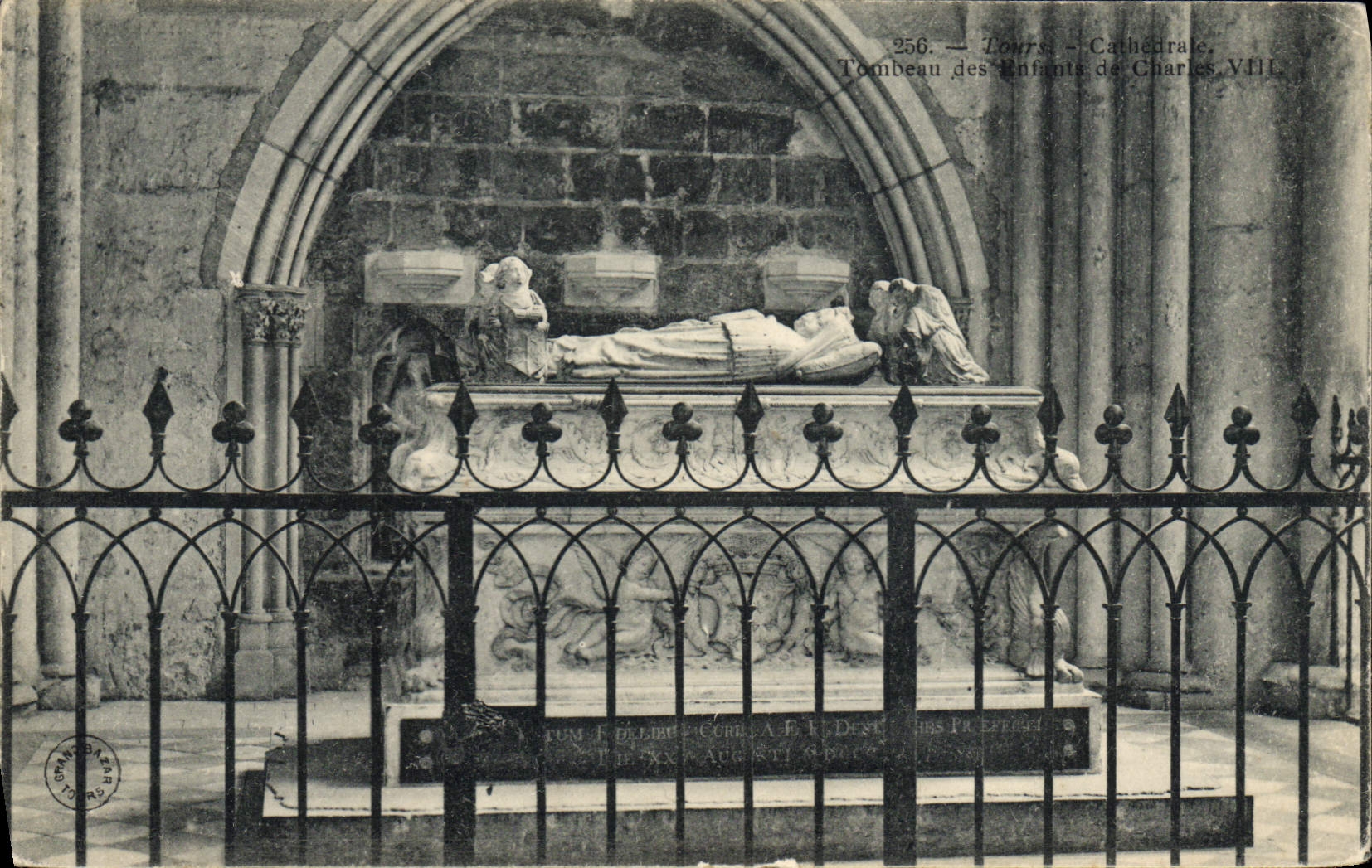 VINTAGE POSTCARD Tours Cathedral Tomb of the children of Charles VIII