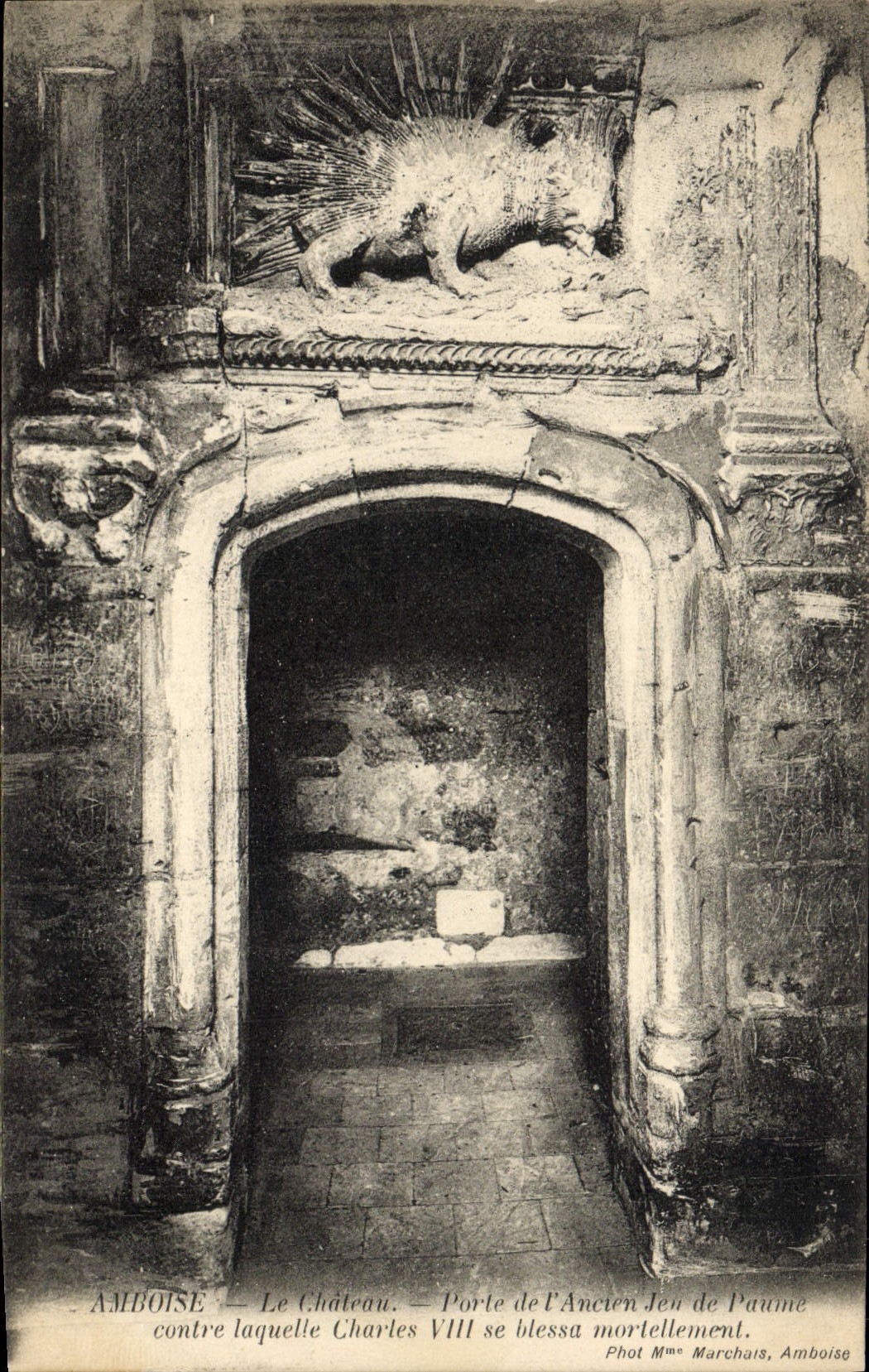 CPA Amboise Porte de l'ancien jeu de paume 